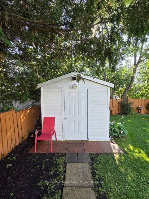 28 Milliken Road Property Photo 11