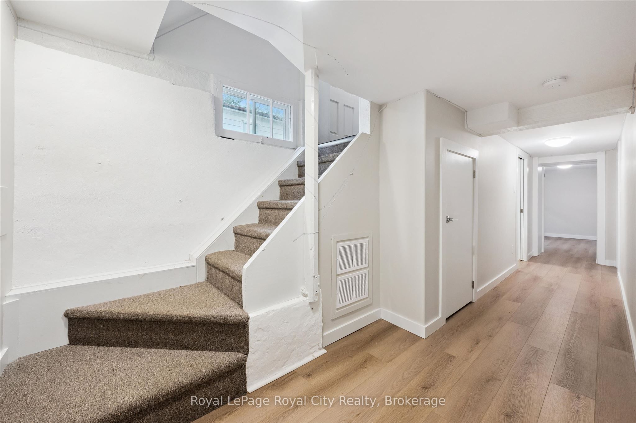 29 Hooper Street W 2 Property Photo 15