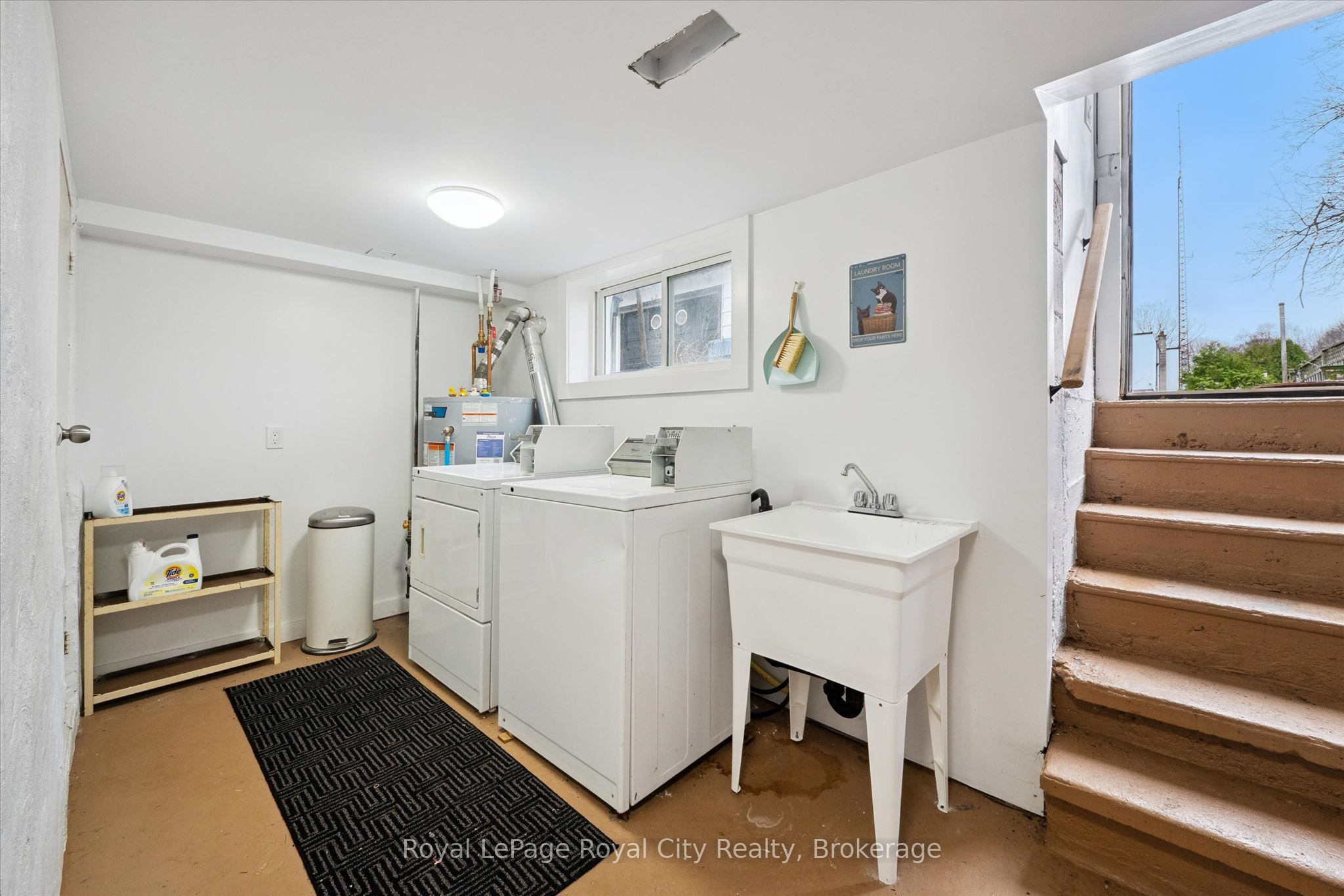 29 Hooper Street W 2 Property Photo 23