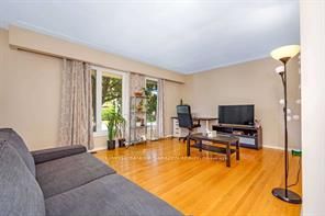 2095 Haig Drive Property Photo 3