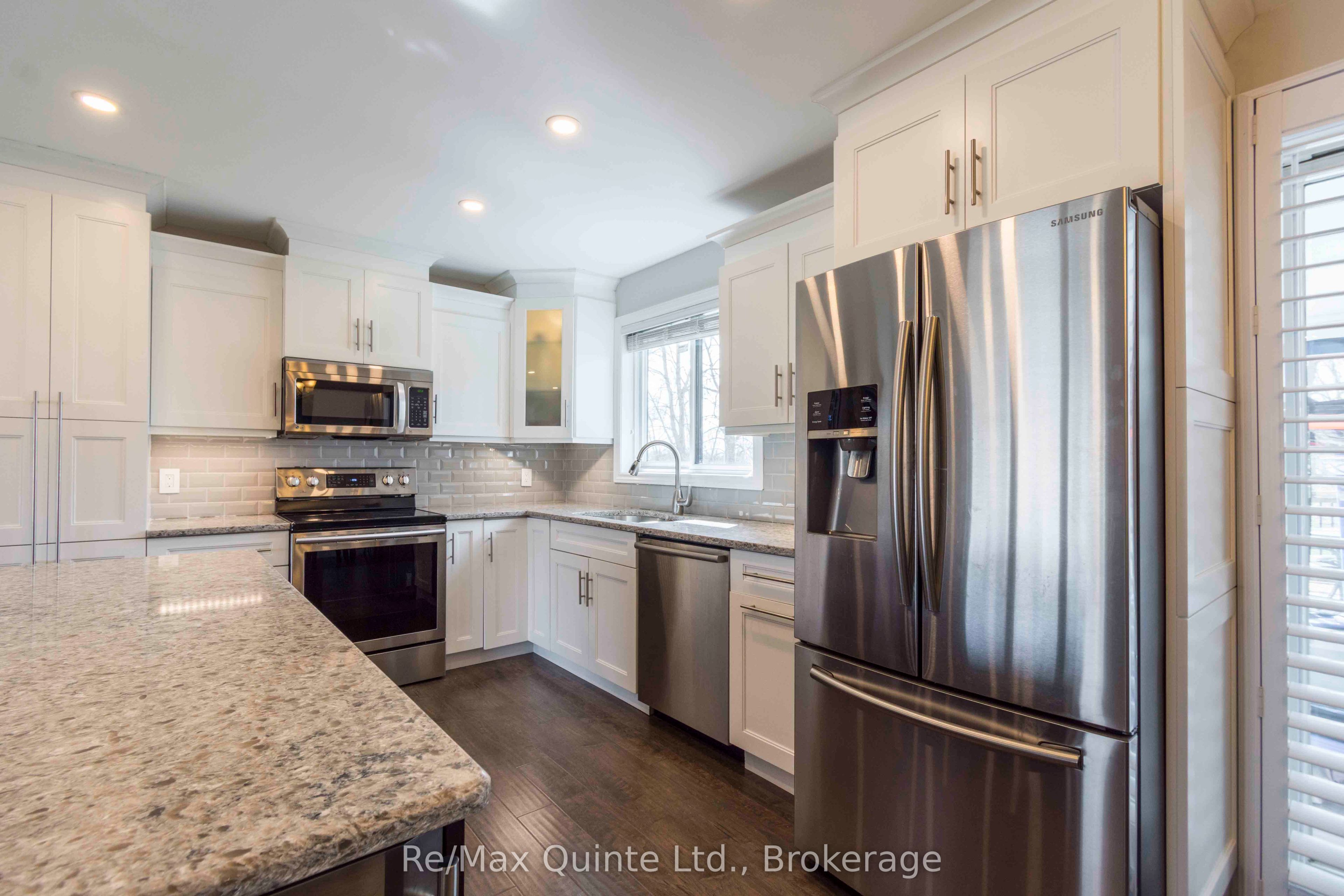 43 Frankford Road Property Photo 6