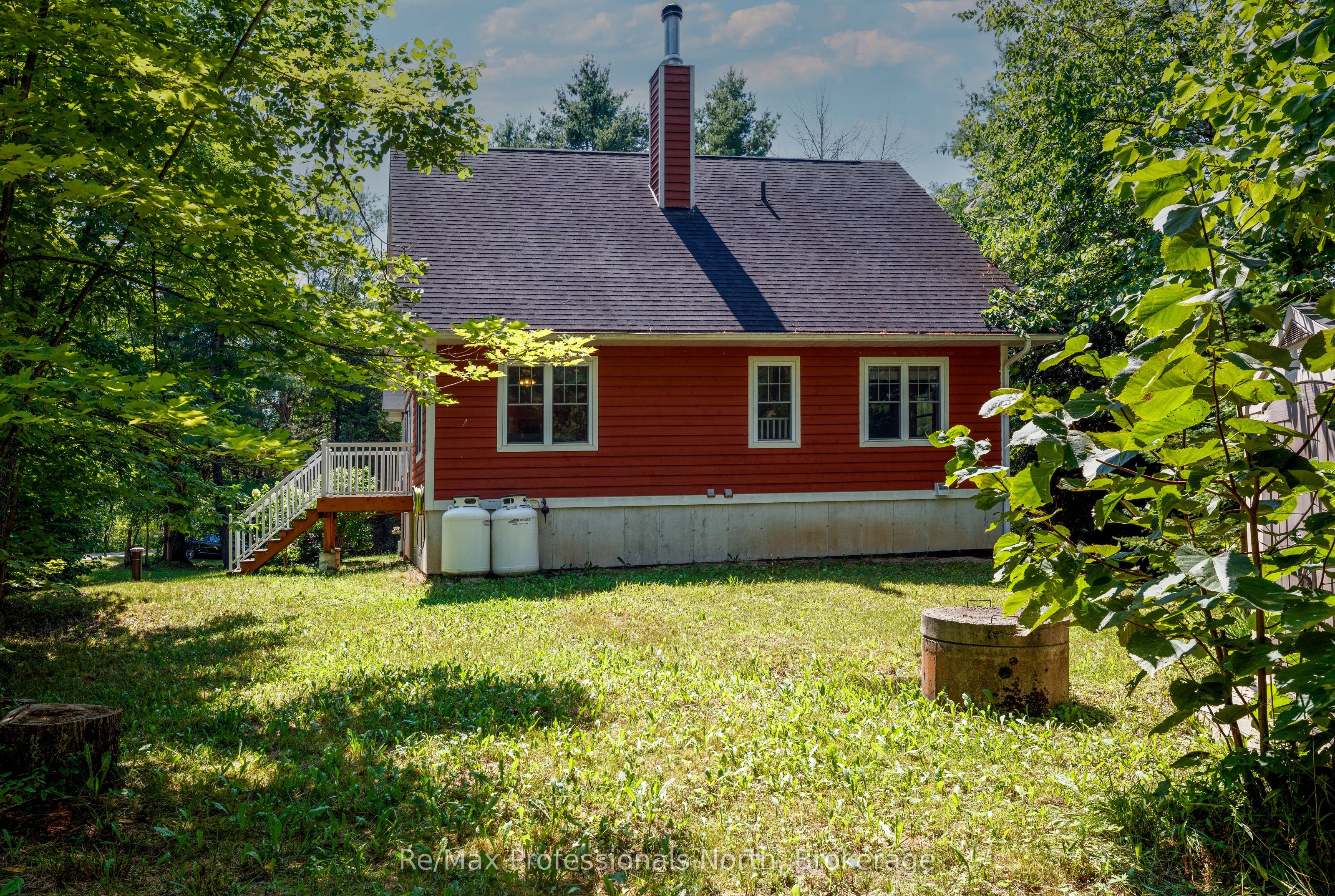 1003 Heron Lane Property Photo 6