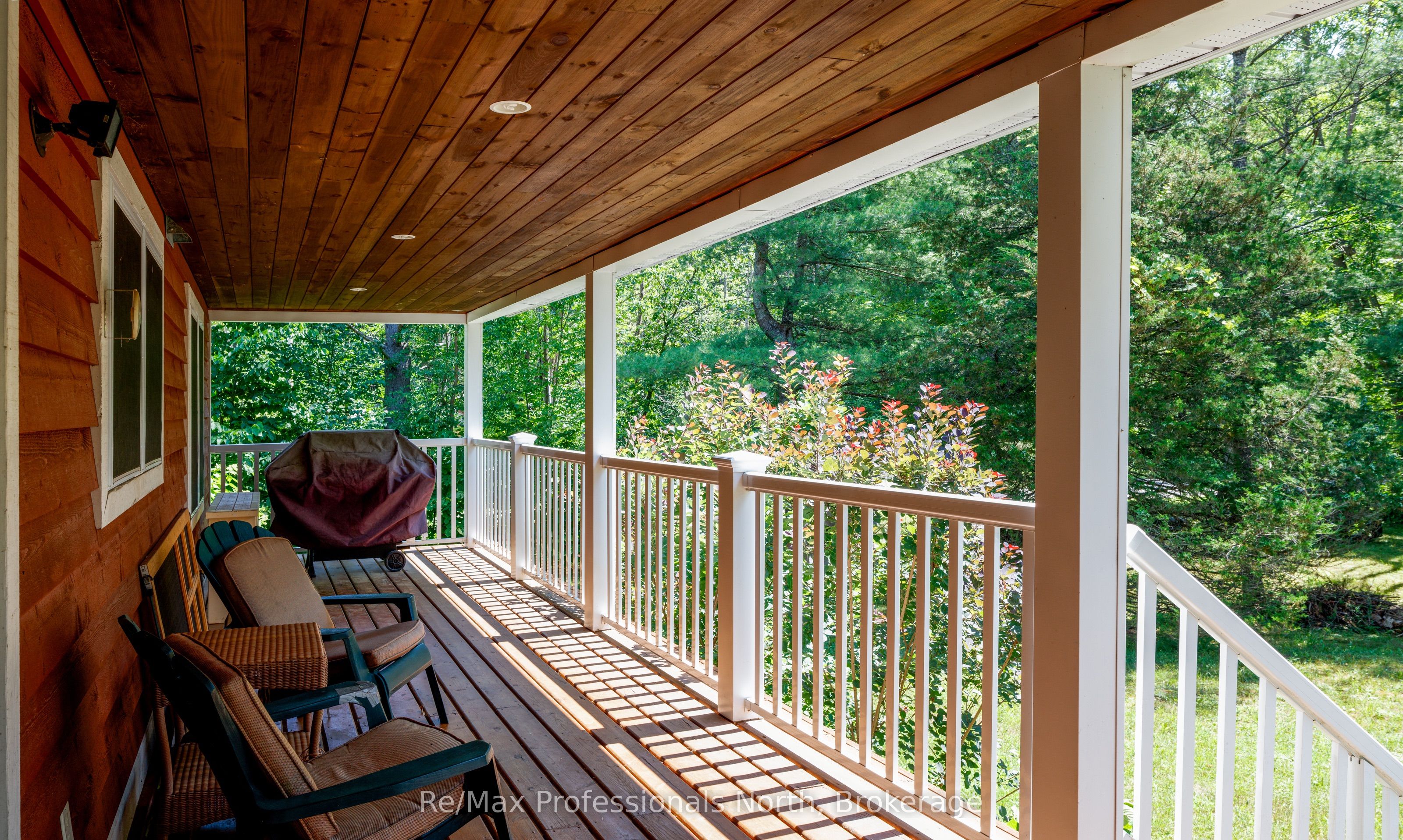 1003 Heron Lane Property Photo 7