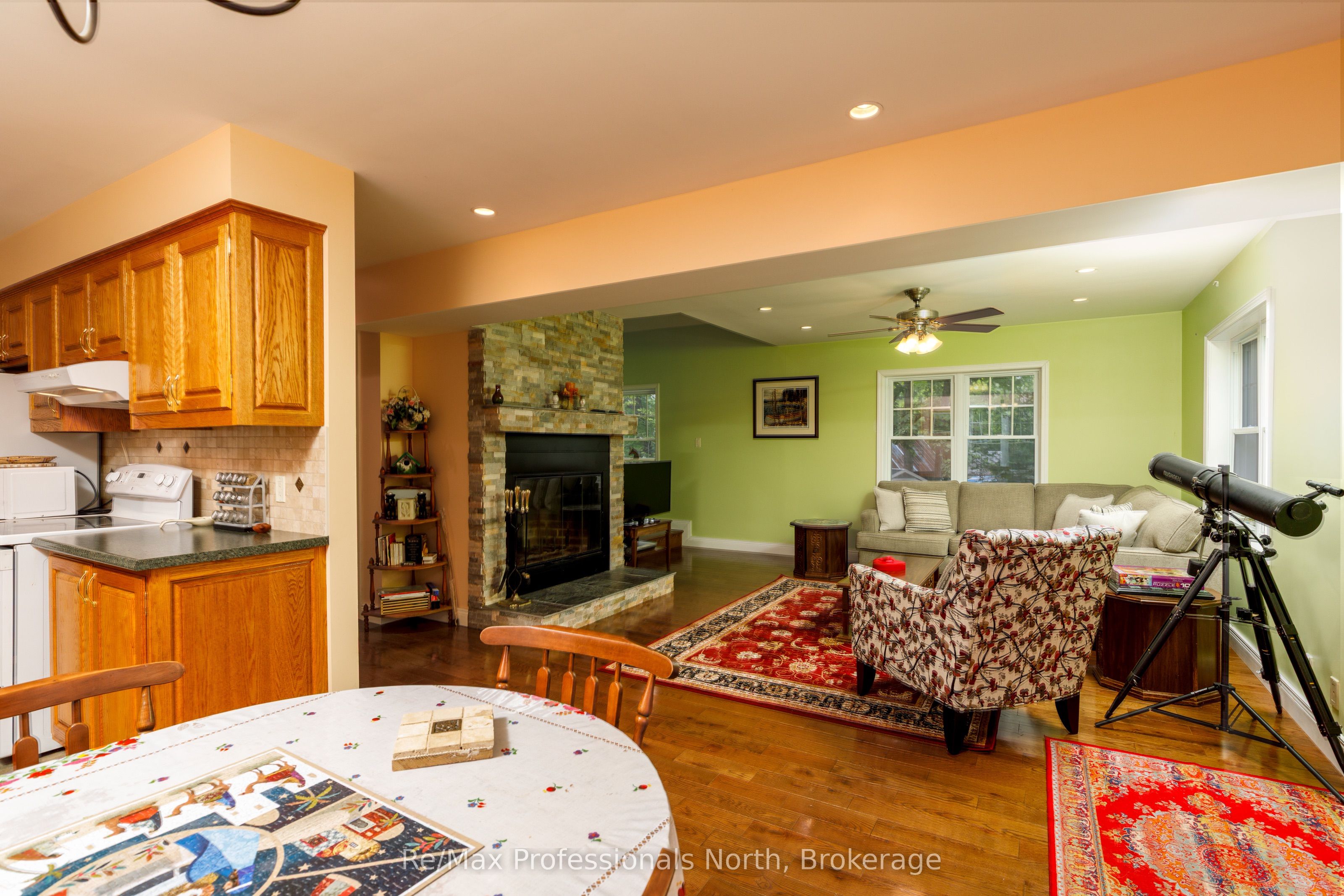 1003 Heron Lane Property Photo 16