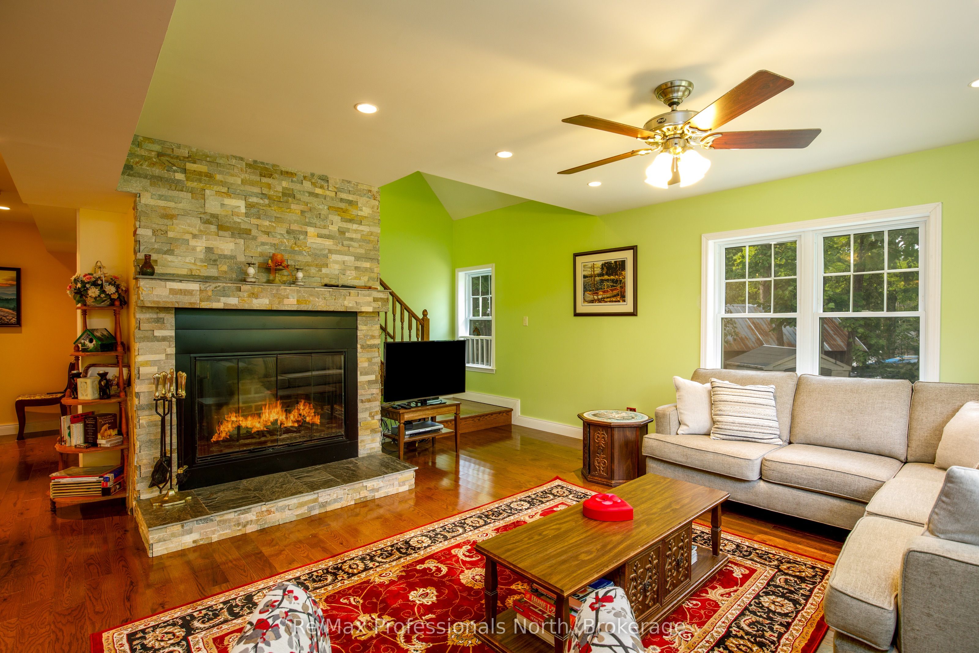 1003 Heron Lane Property Photo 18