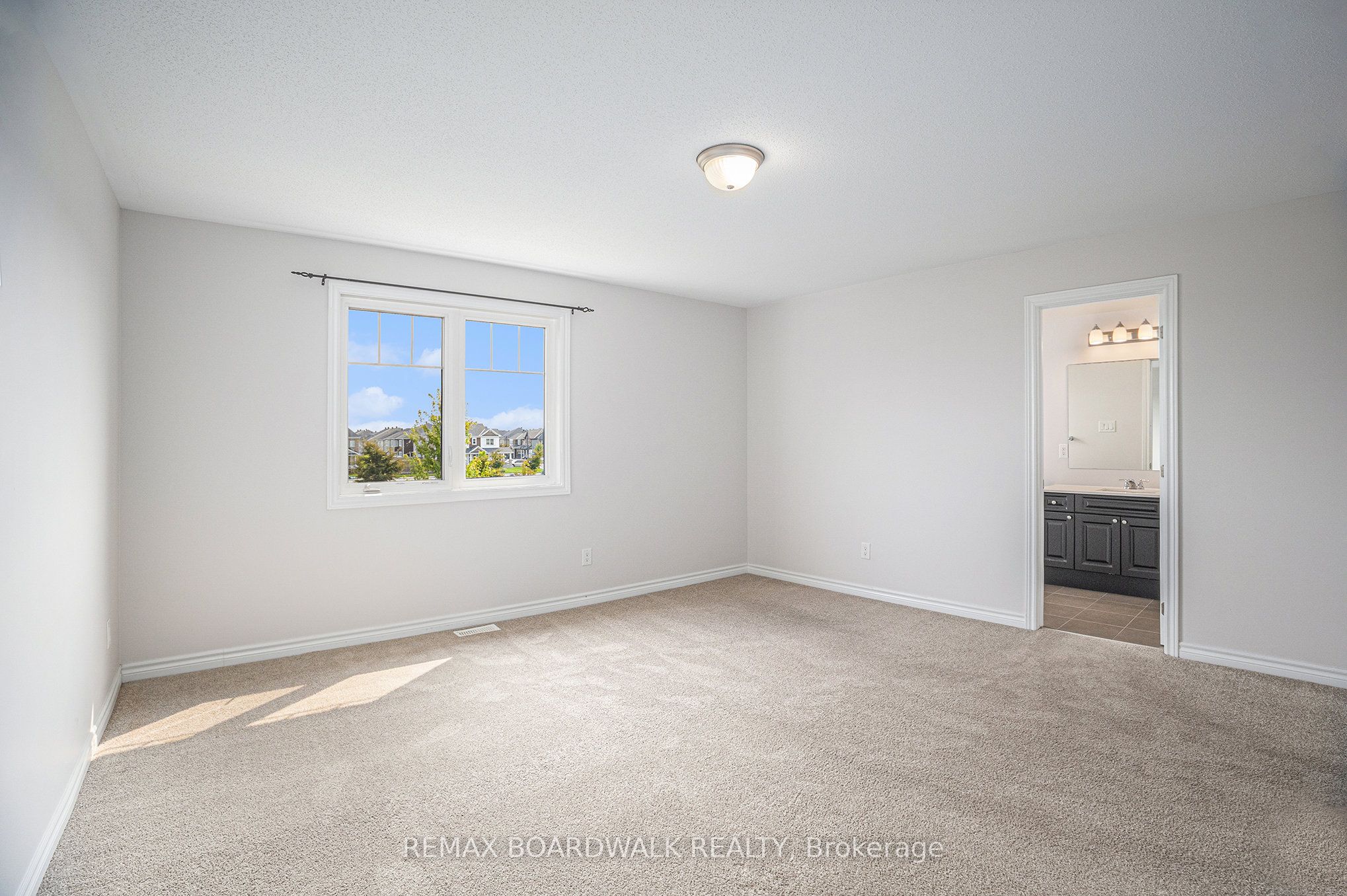 628 Monardia Way Property Photo 10
