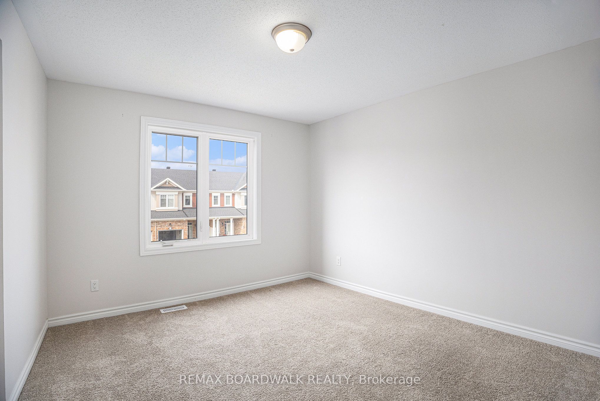 628 Monardia Way Property Photo 14
