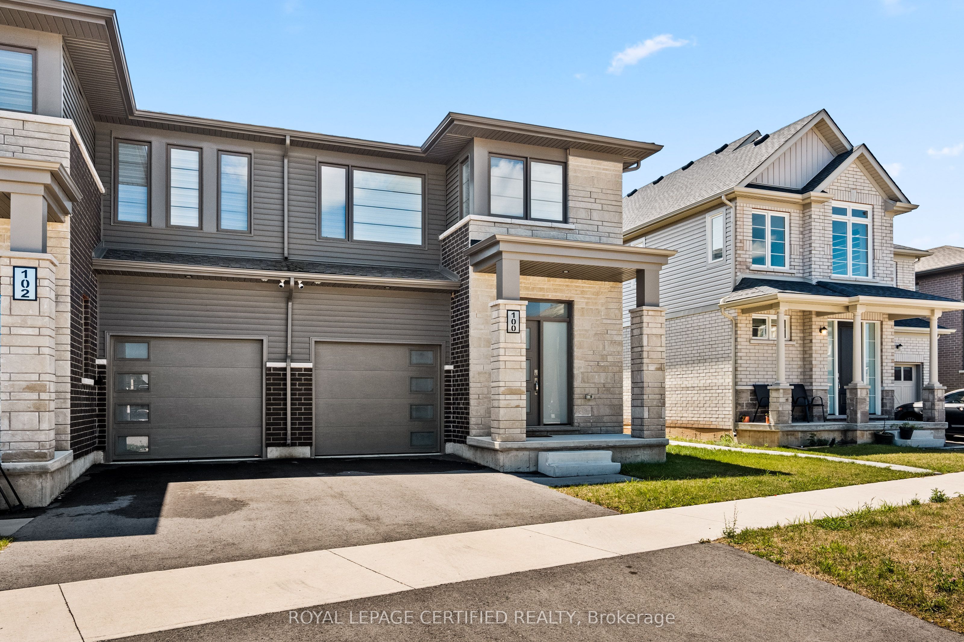100 Acacia Road Property Photo 2