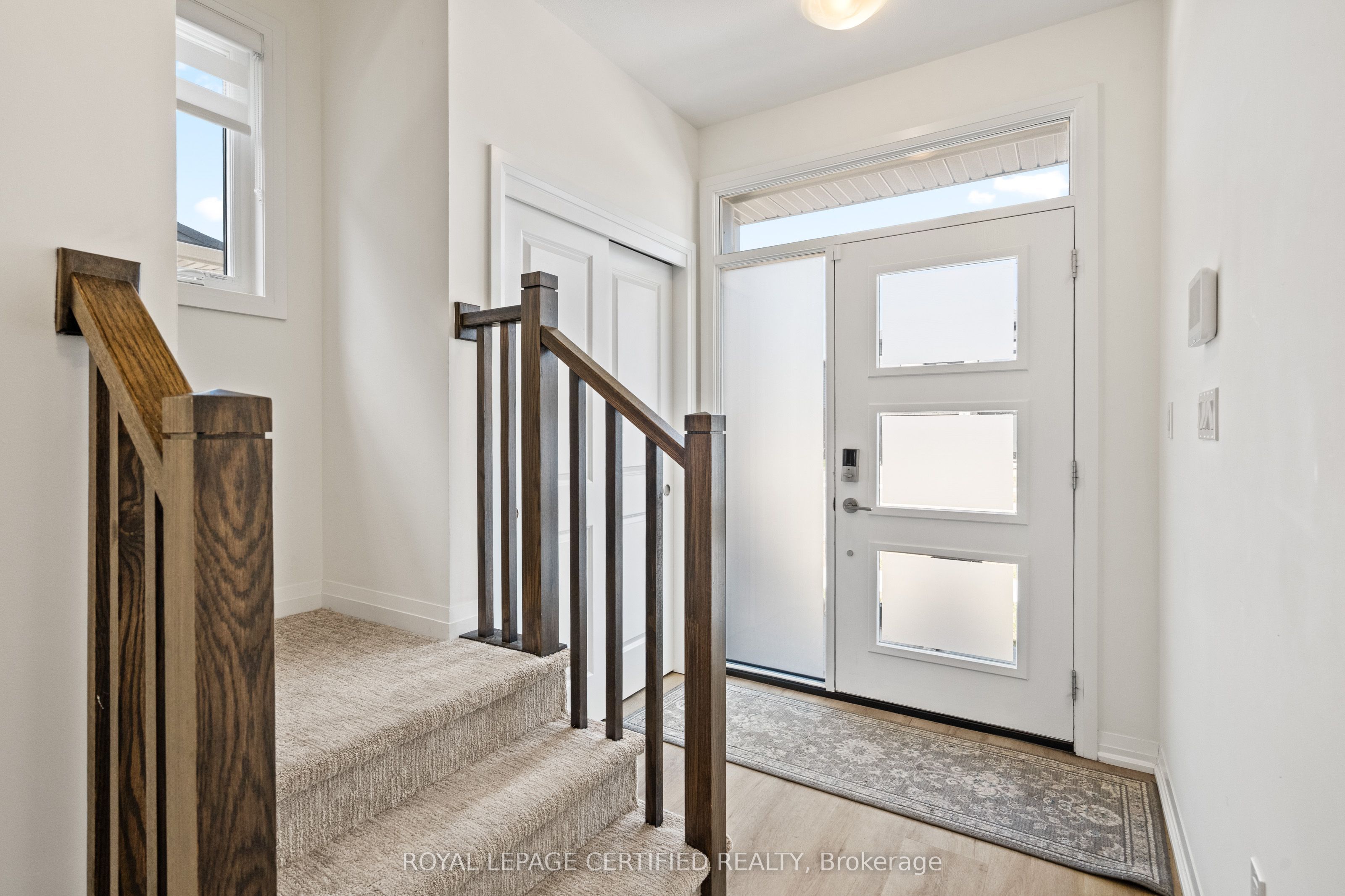 100 Acacia Road Property Photo 6