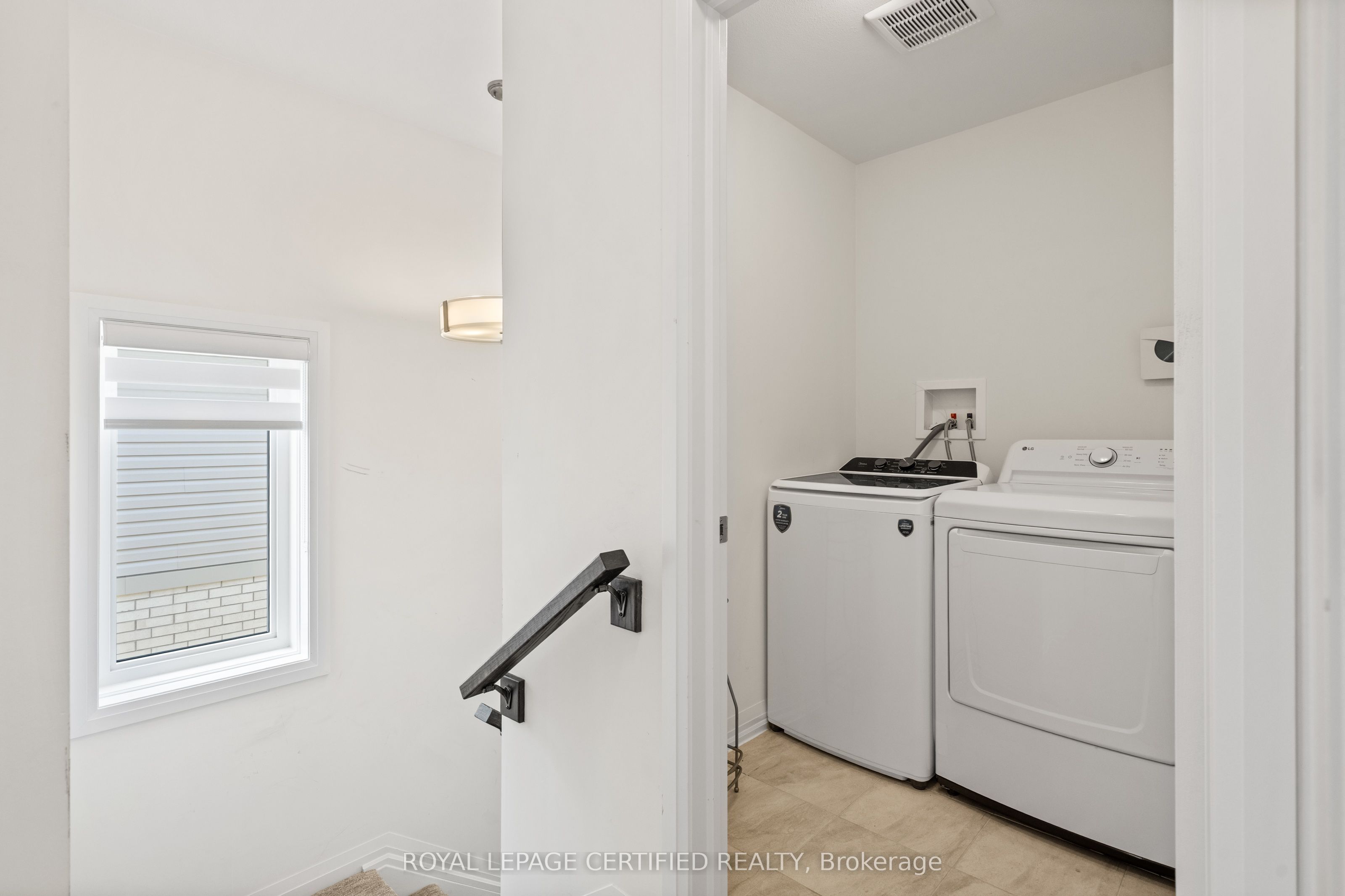 100 Acacia Road Property Photo 15