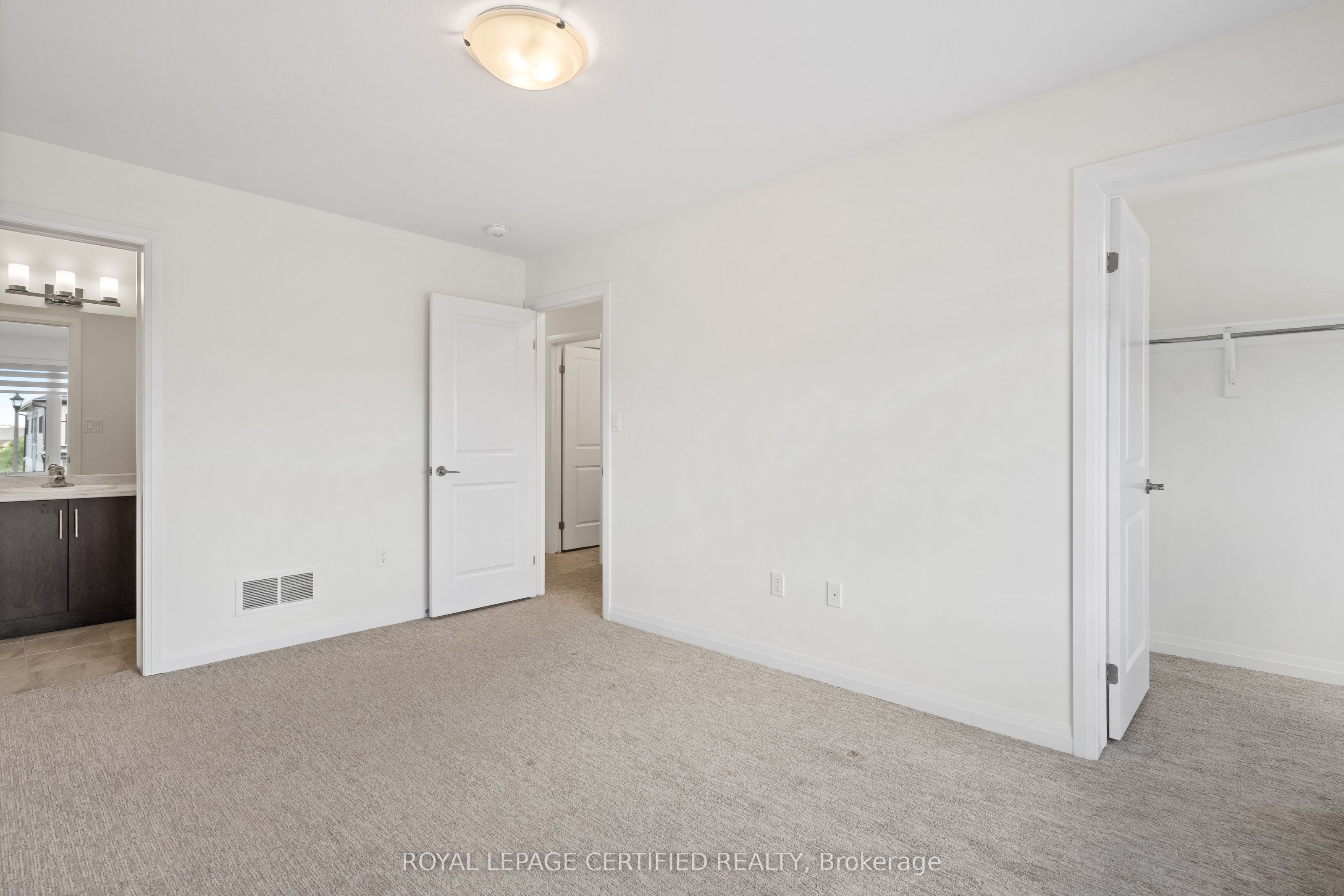 100 Acacia Road Property Photo 19