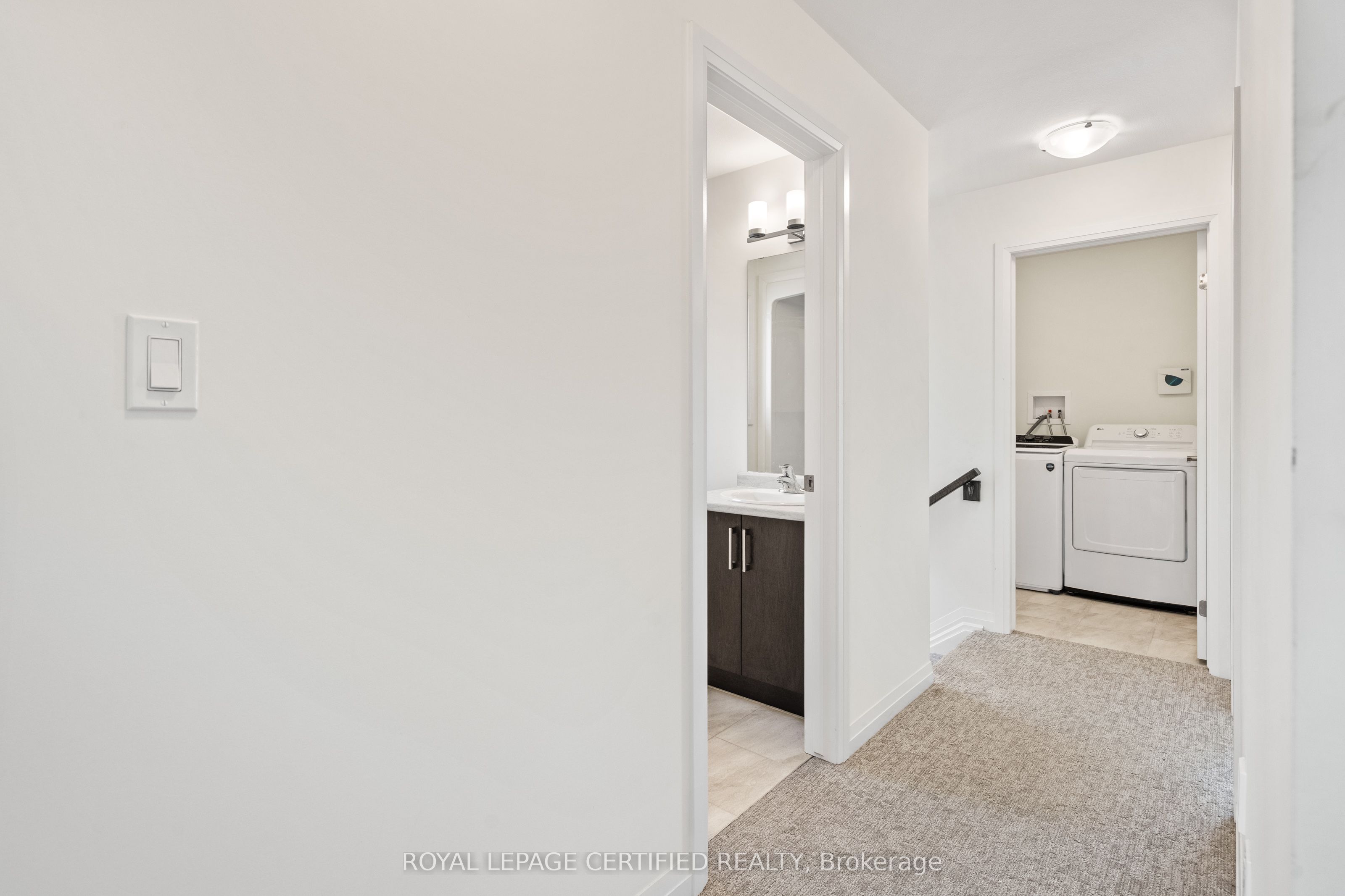 100 Acacia Road Property Photo 23