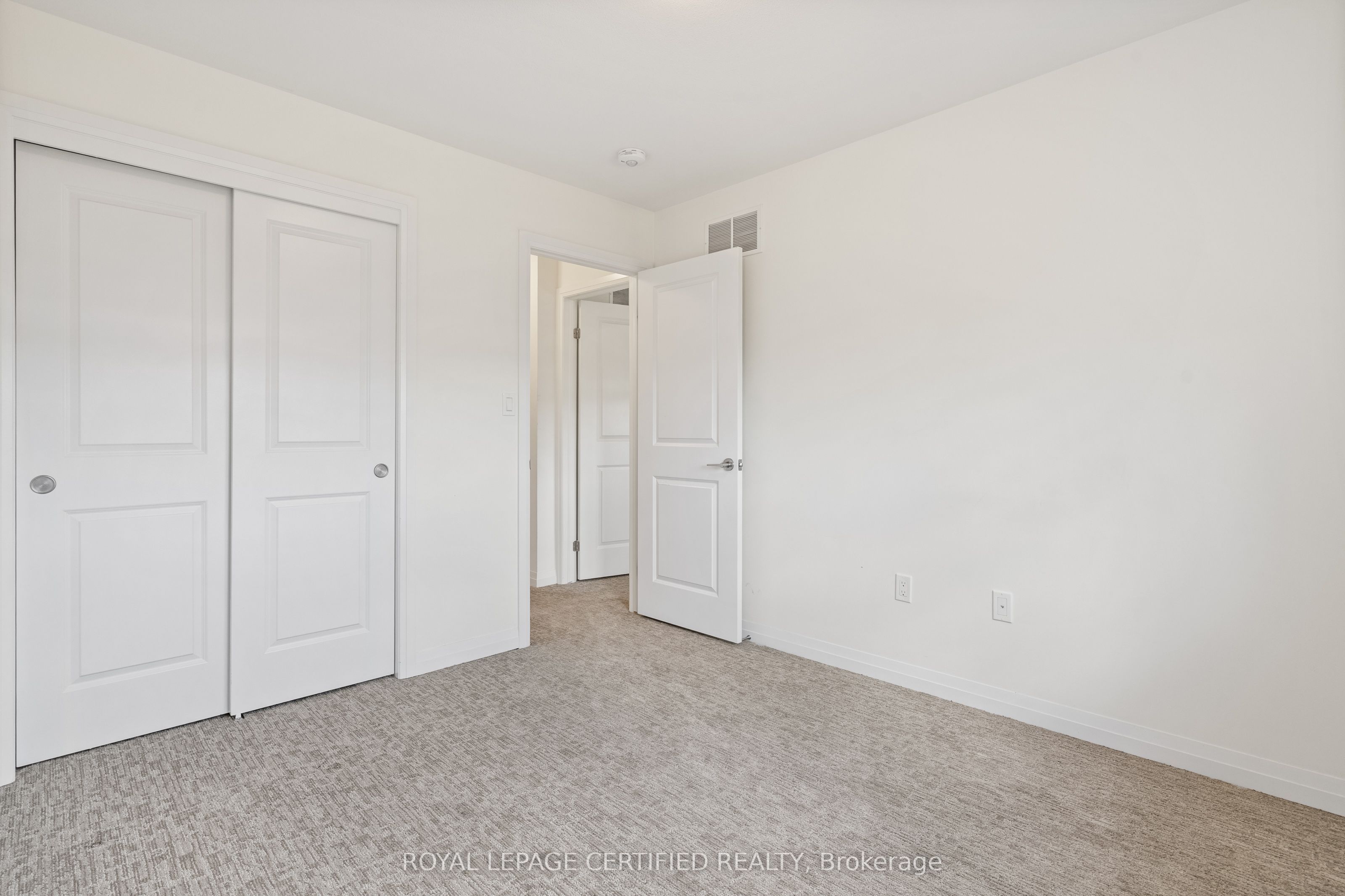 100 Acacia Road Property Photo 25
