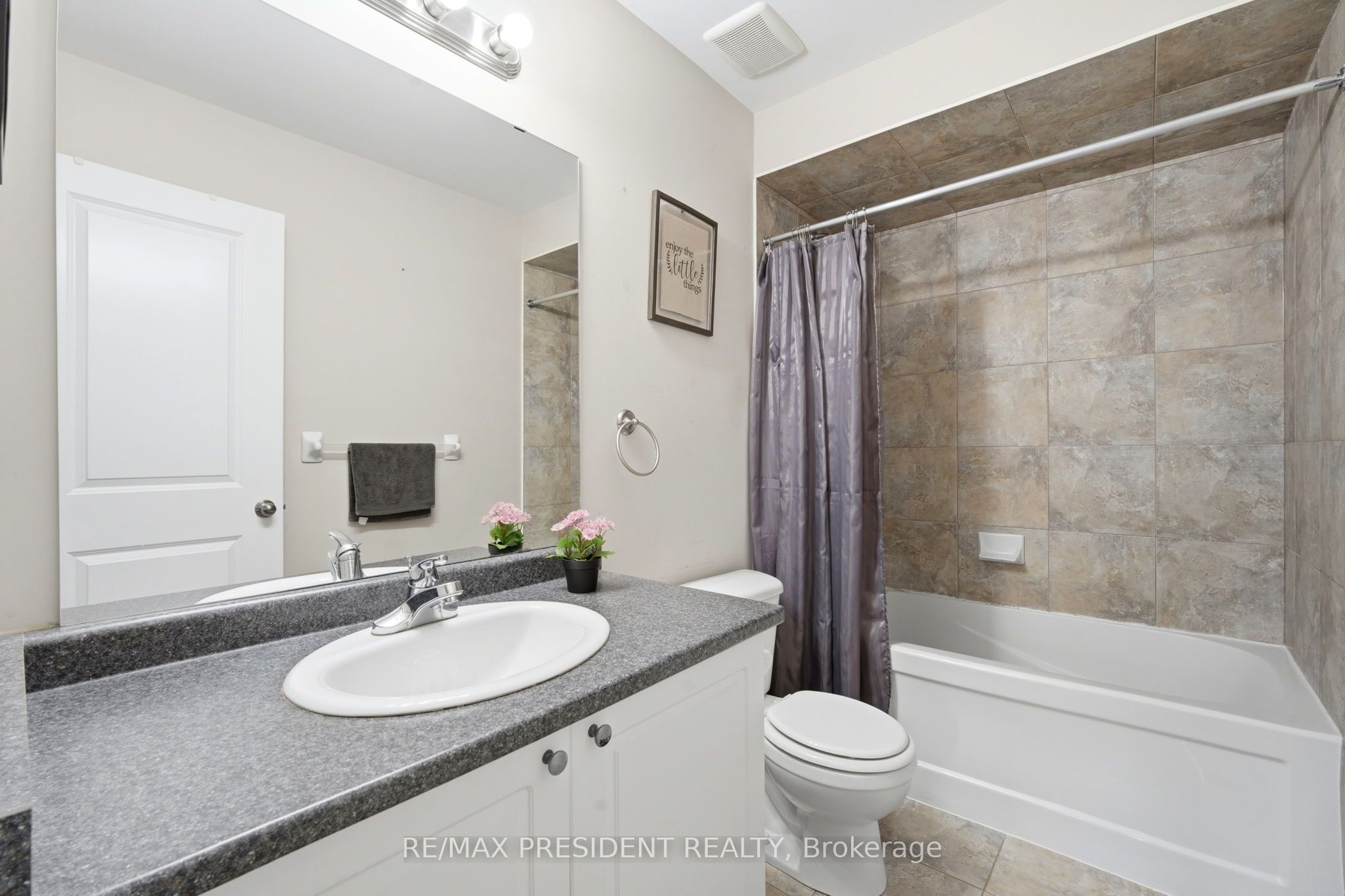 45 Seabreeze Crescent 23 Property Photo 17