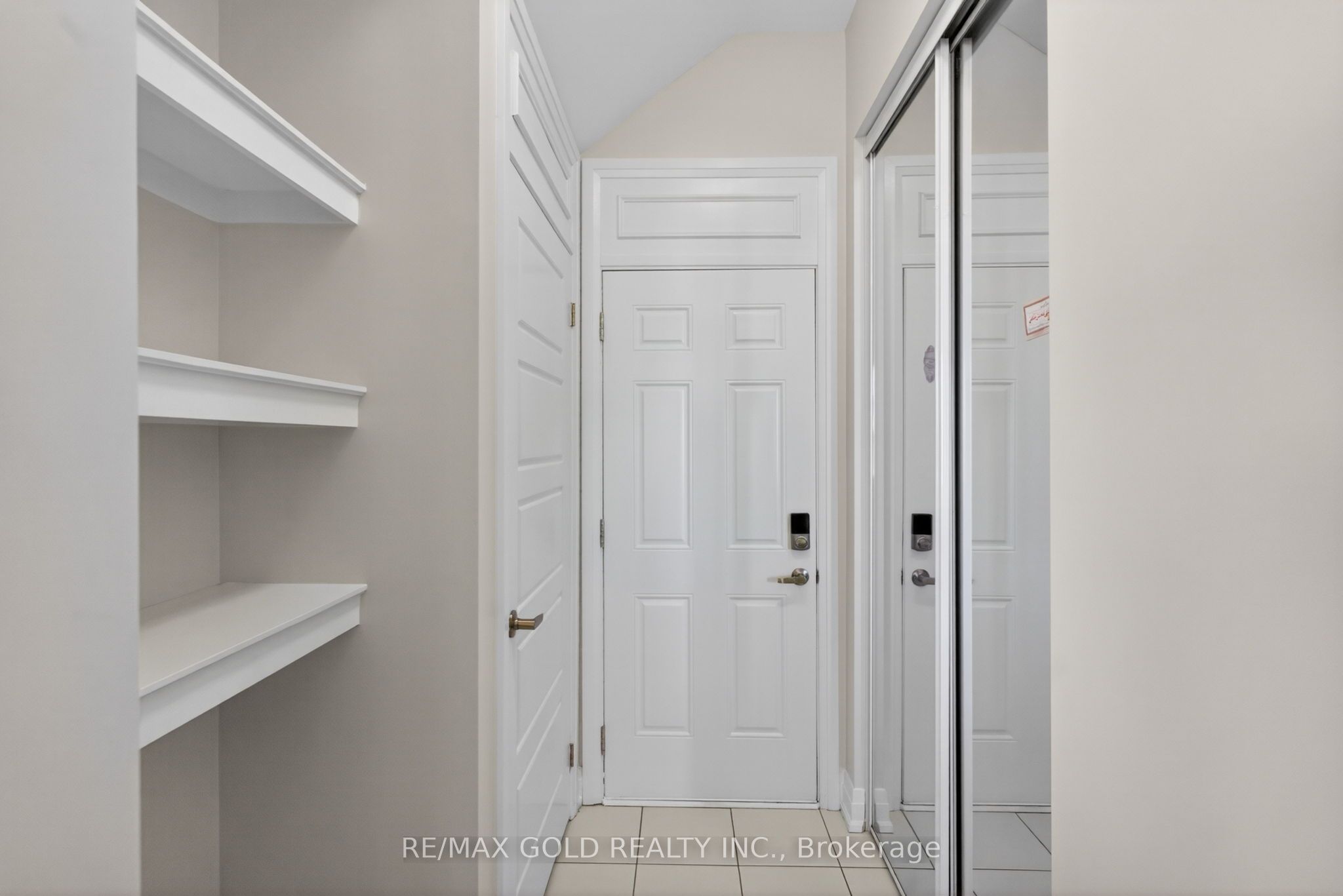 221 Histand Trail Property Photo 14