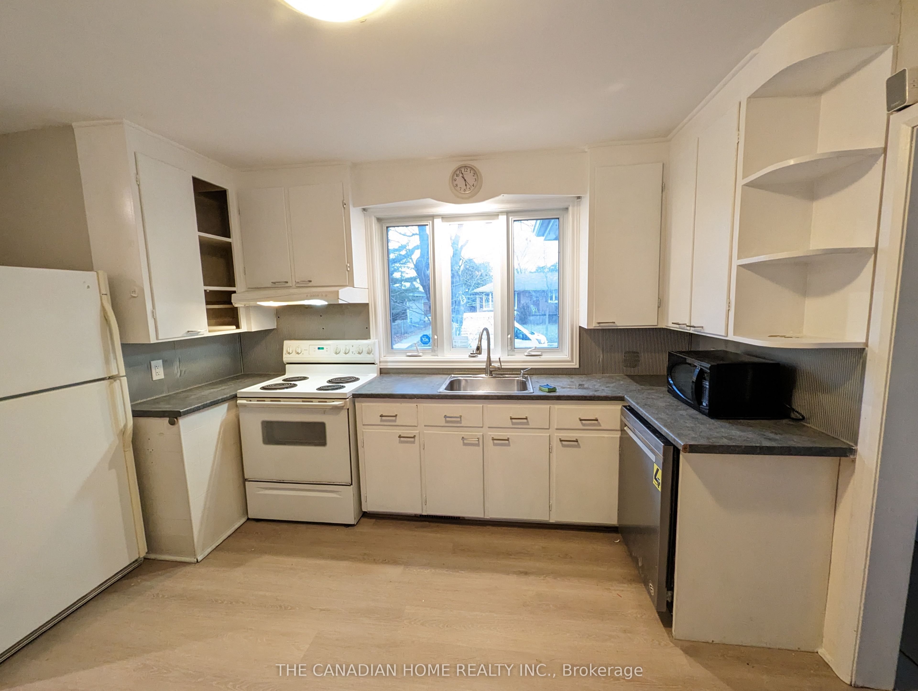 60 Campbell Crescent #1 Property Photo 5