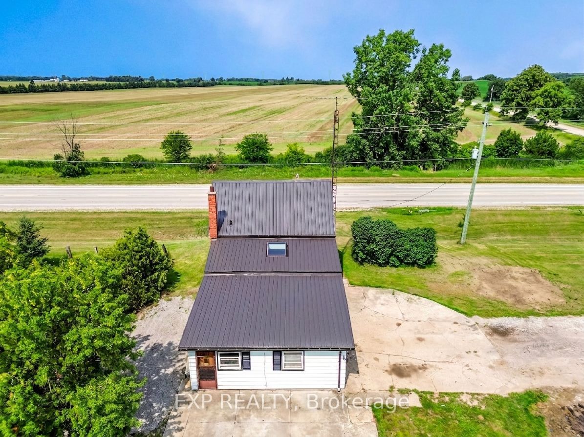 9819 Onieda Road Property Photo 4