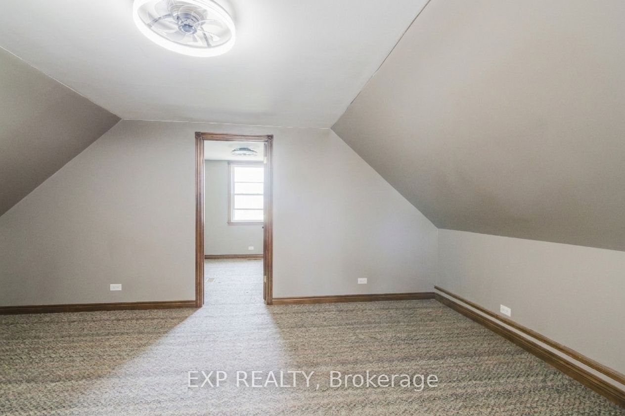 9819 Onieda Road Property Photo 16