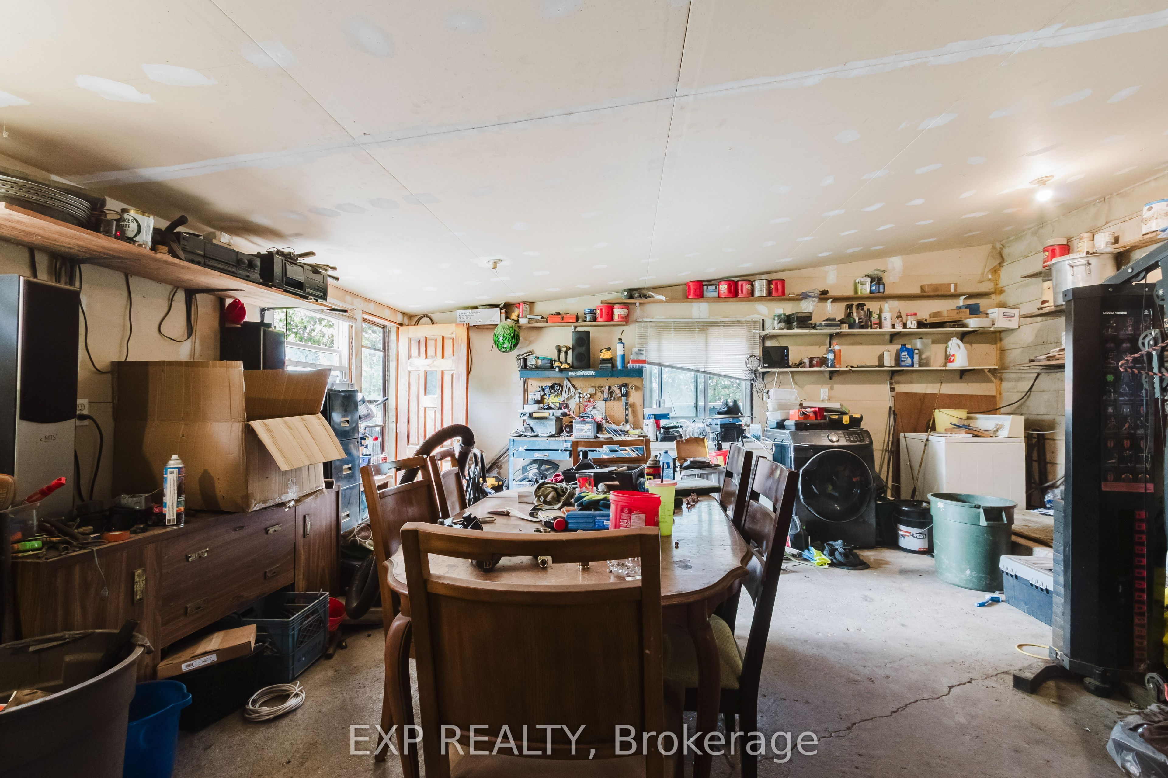 9819 Onieda Road Property Photo 21