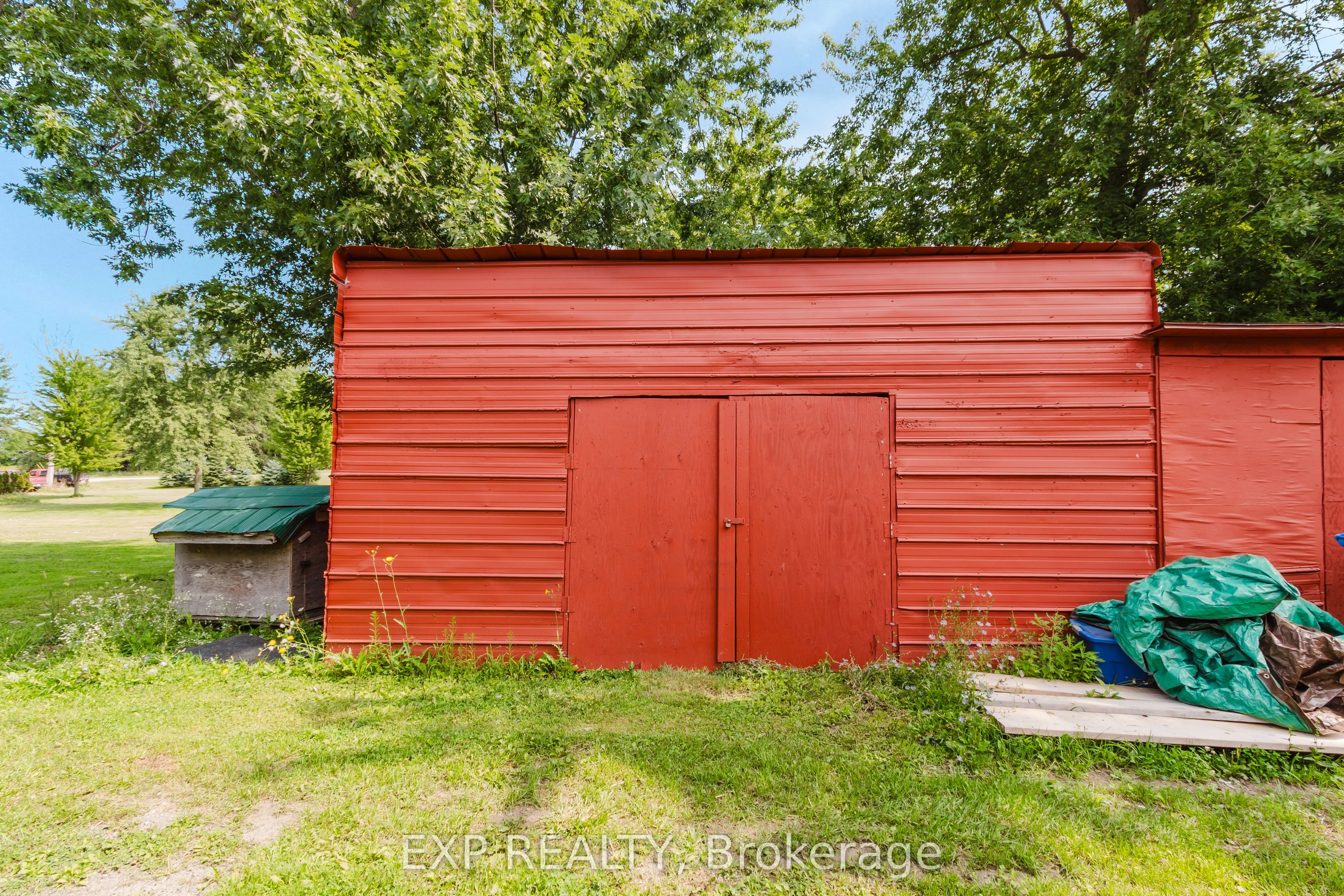 9819 Onieda Road Property Photo 32