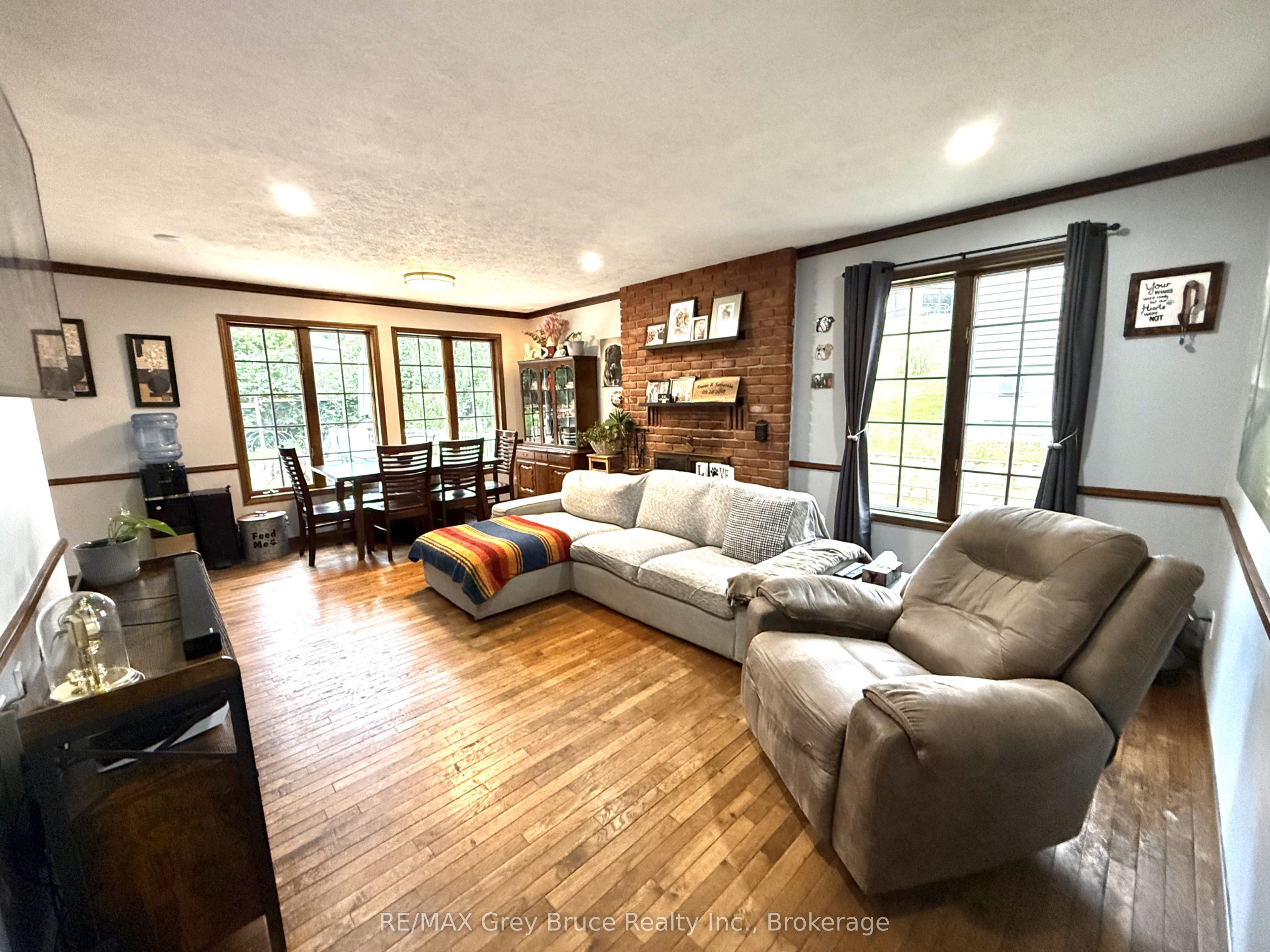840 4th Street E Property Photo 2