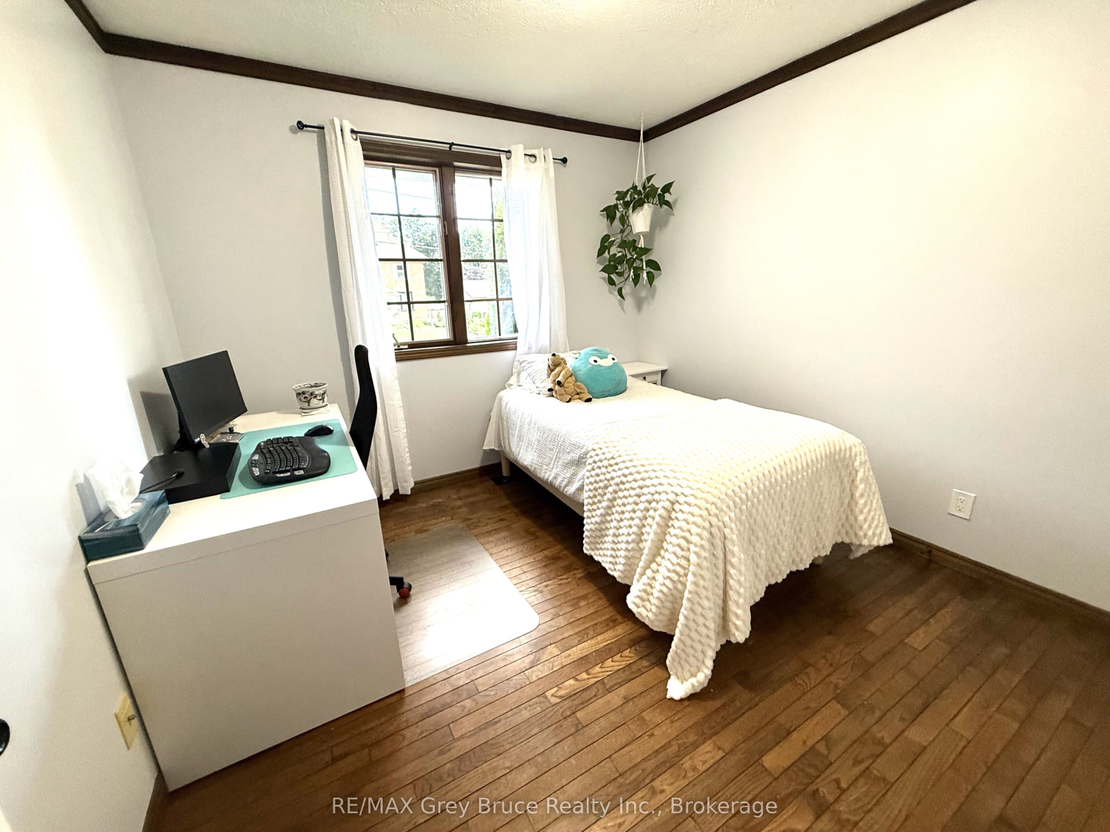 840 4th Street E Property Photo 13