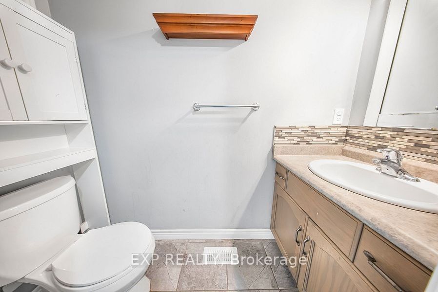 1441 Dunkirk Avenue Property Photo 4