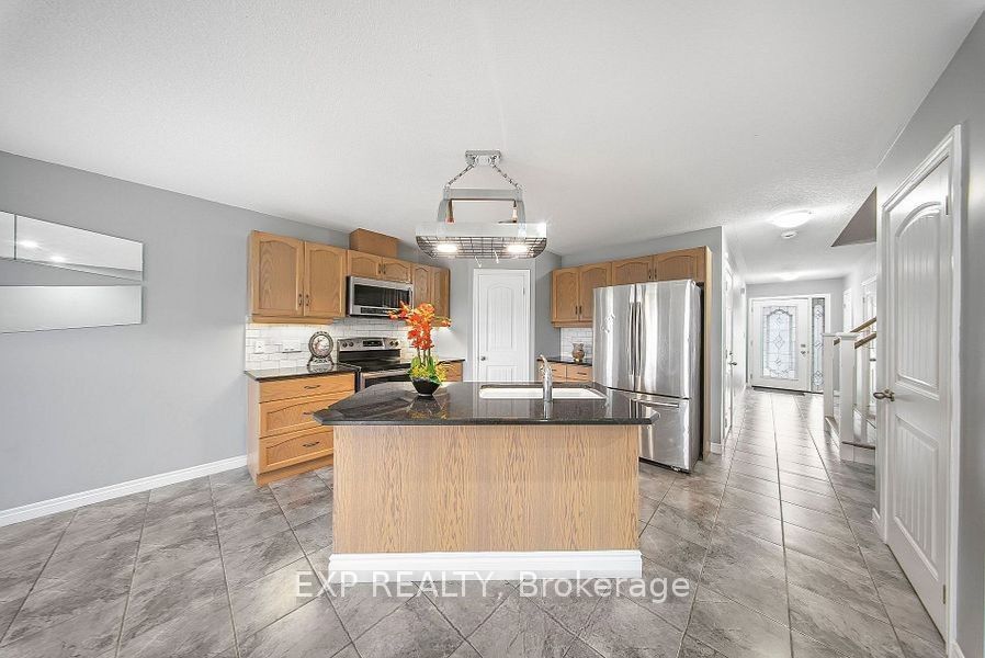 1441 Dunkirk Avenue Property Photo 7