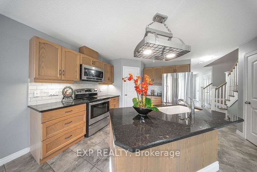 1441 Dunkirk Avenue Property Photo 8
