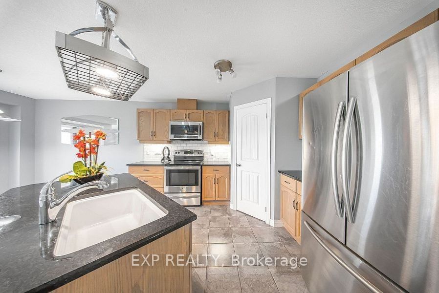 1441 Dunkirk Avenue Property Photo 9