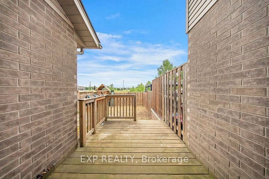 1441 Dunkirk Avenue Property Photo 37
