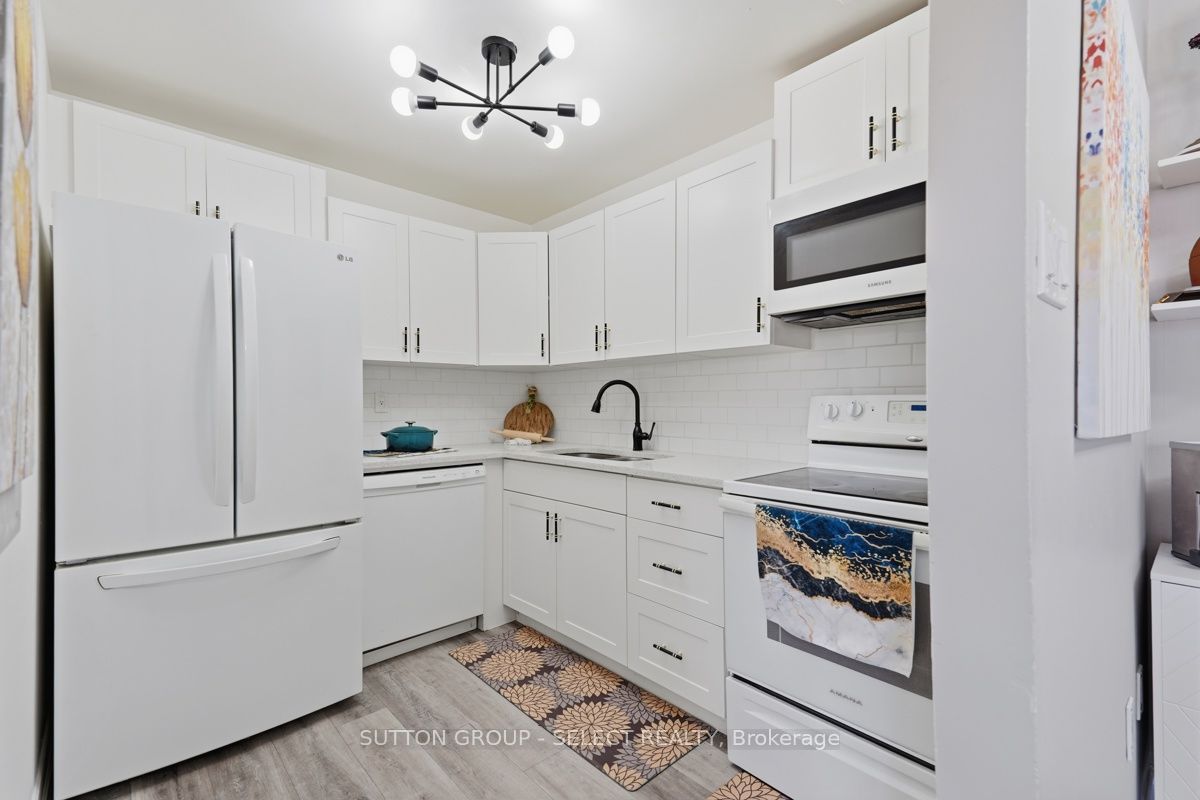 1582 Ernest Avenue 304 Property Photo 1