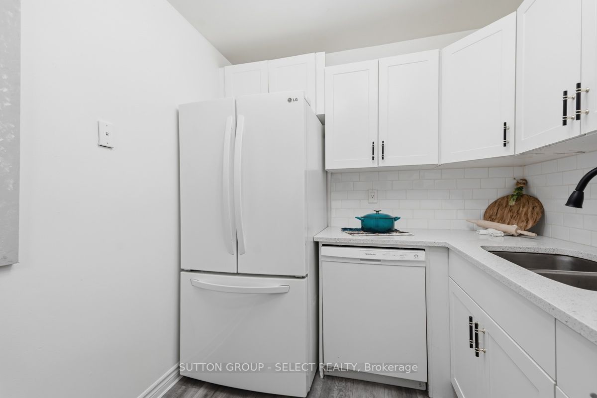 1582 Ernest Avenue 304 Property Photo 17