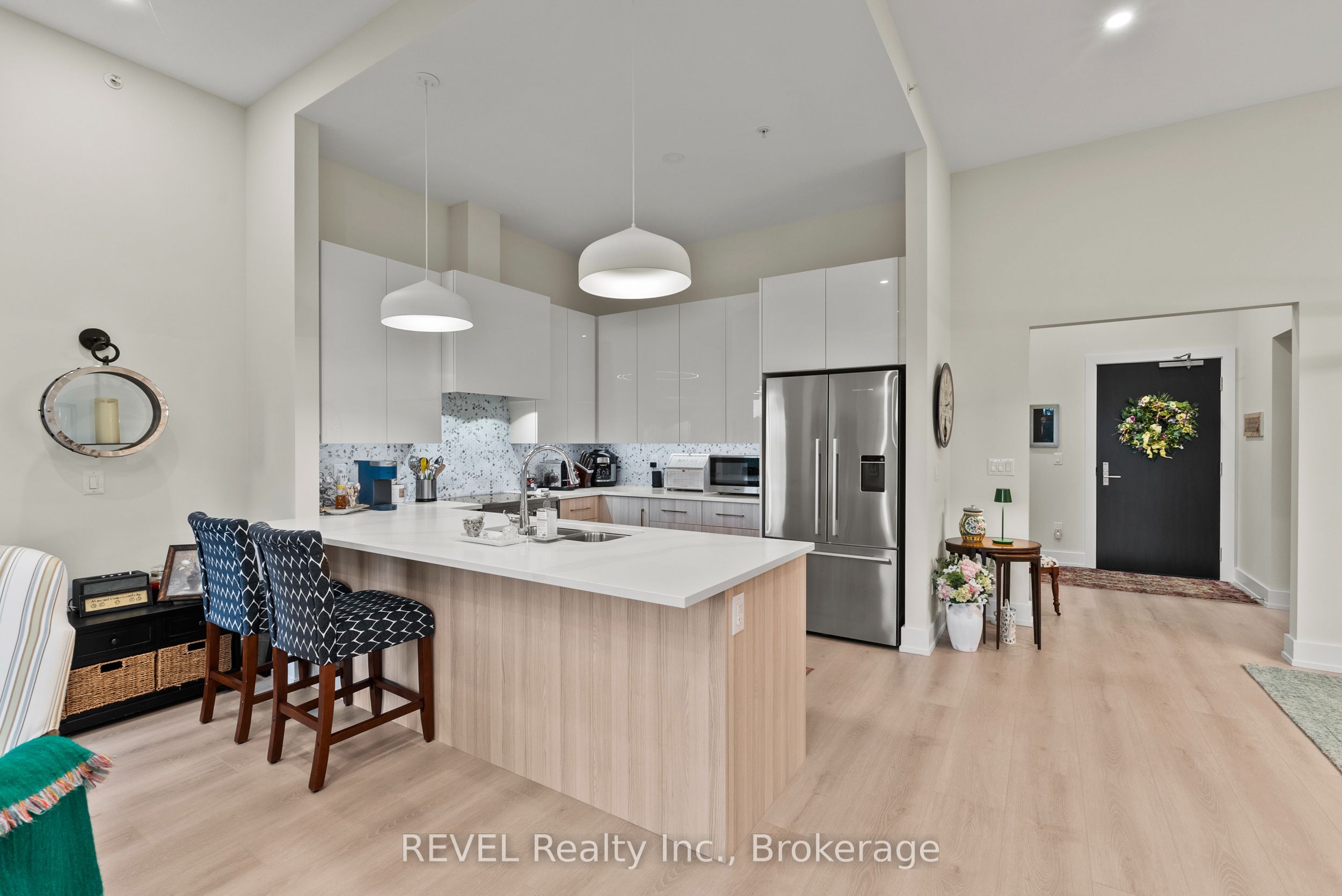 77 Yates Street 404 Property Photo 11