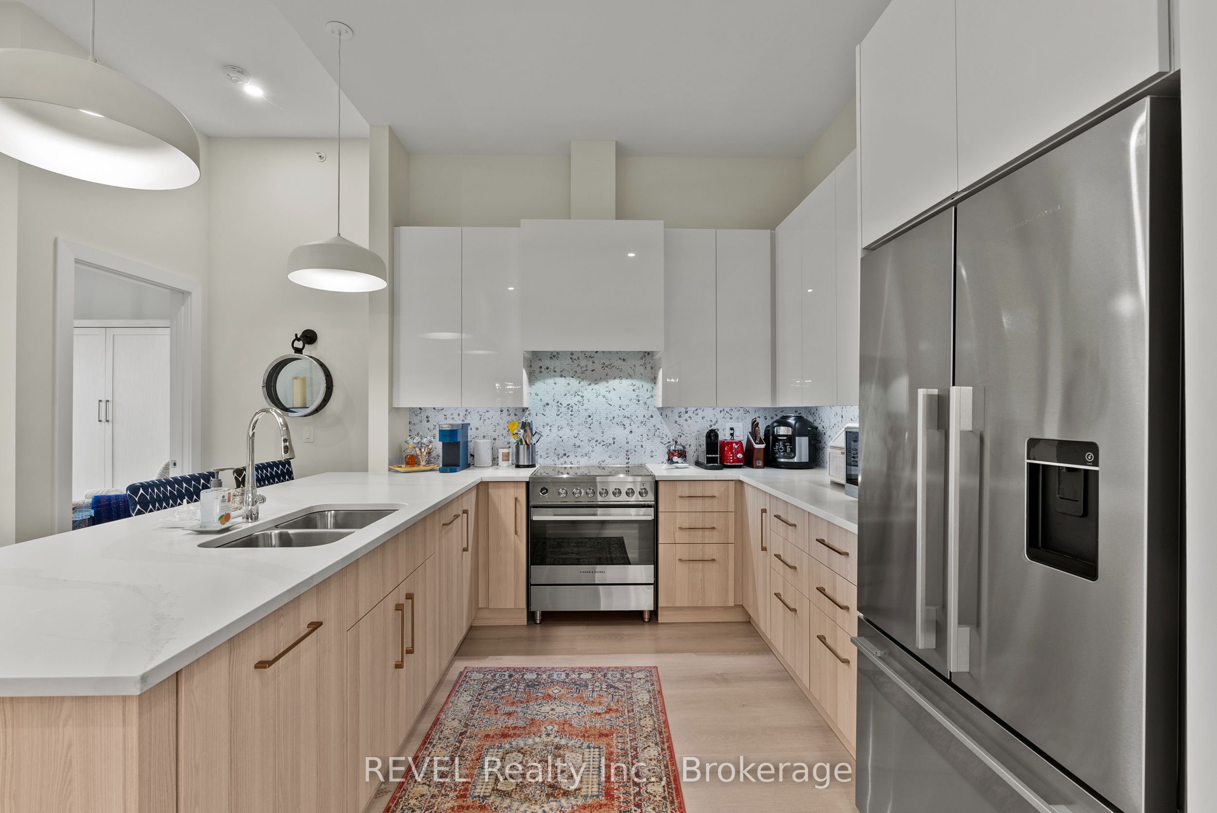 77 Yates Street 404 Property Photo 12