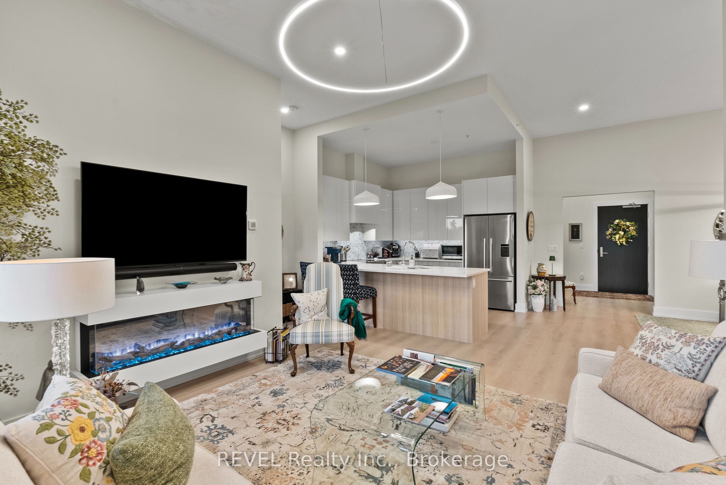 77 Yates Street 404 Property Photo 16