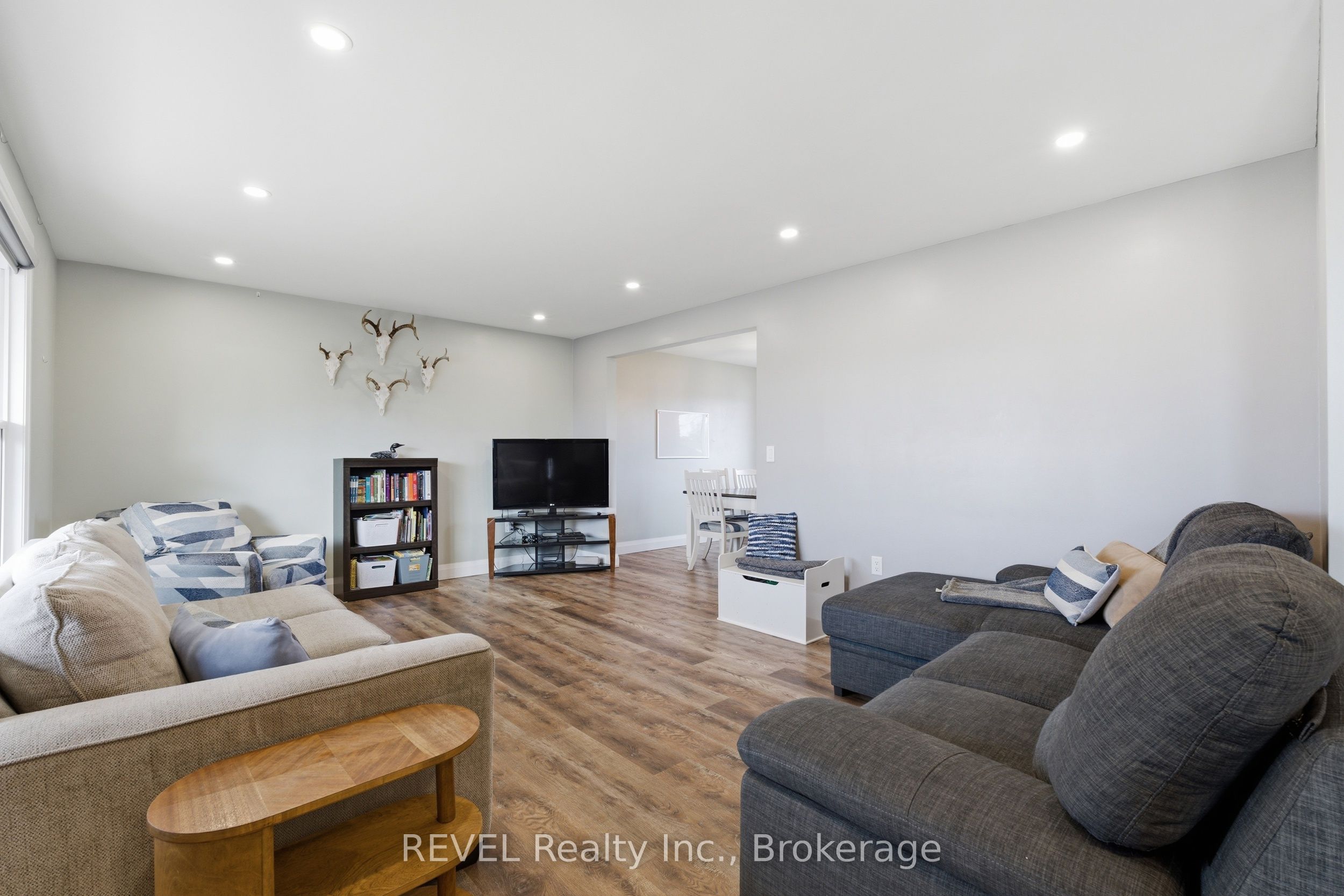 21 Lena Crescent Property Photo 14