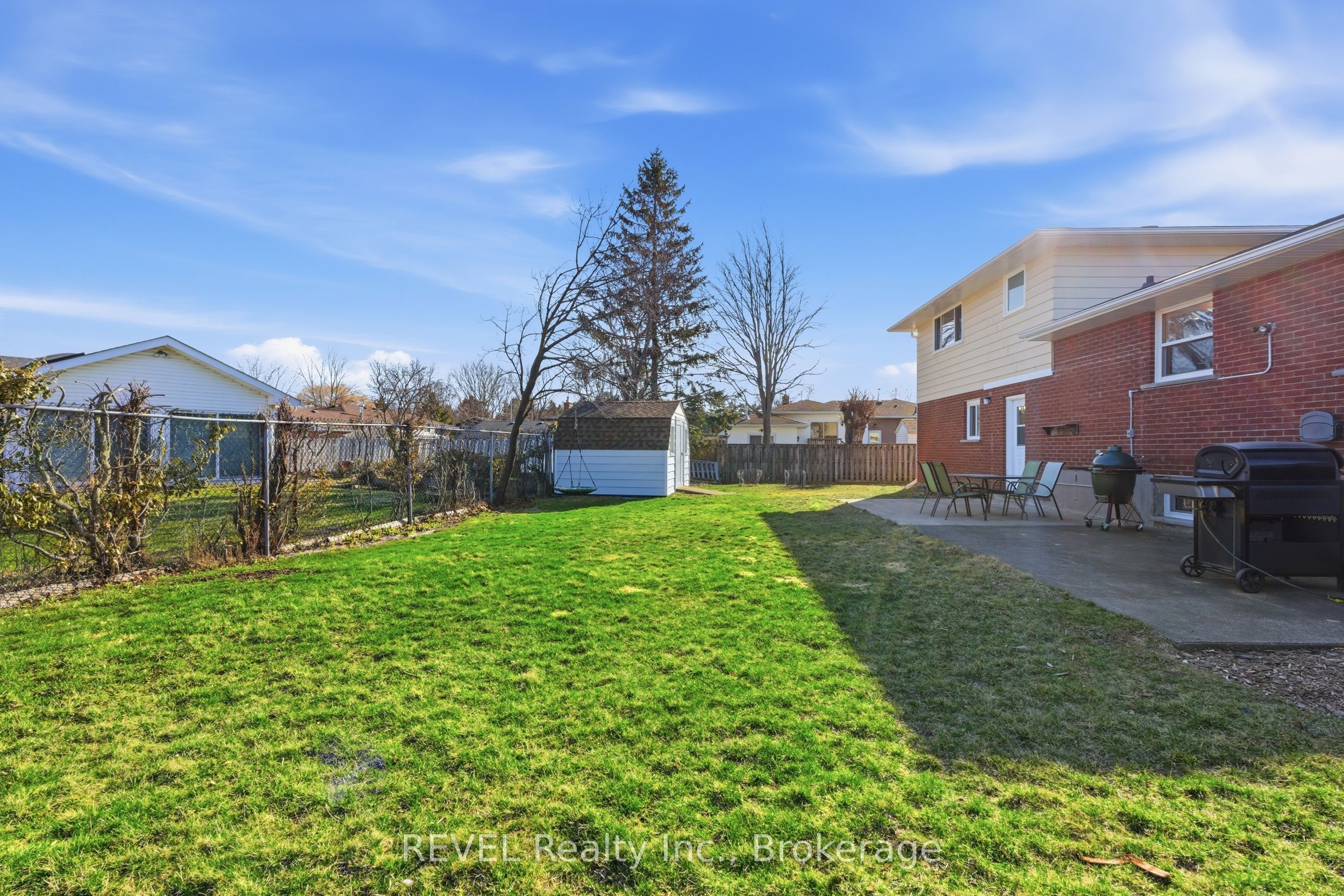 21 Lena Crescent Property Photo 34