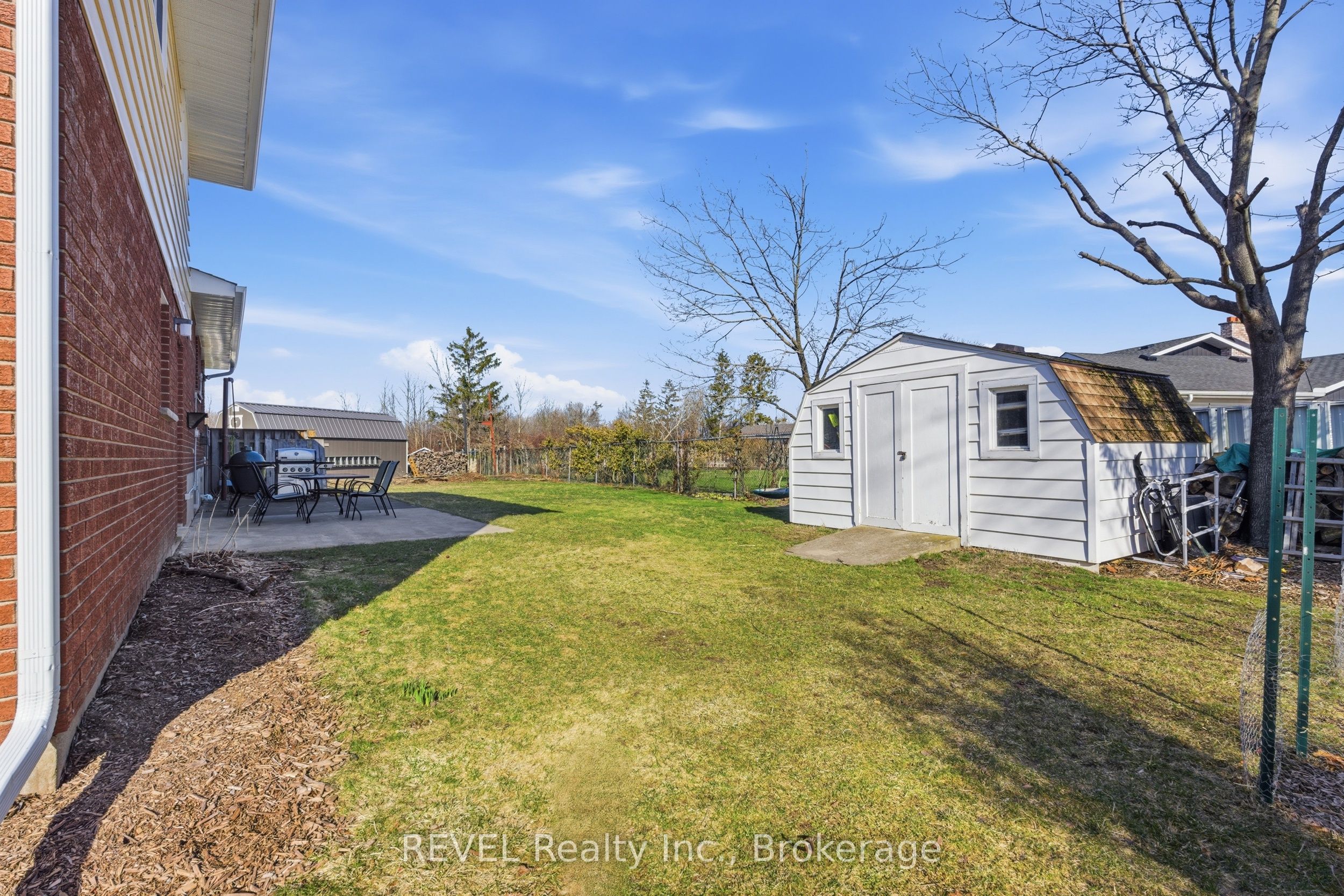 21 Lena Crescent Property Photo 35