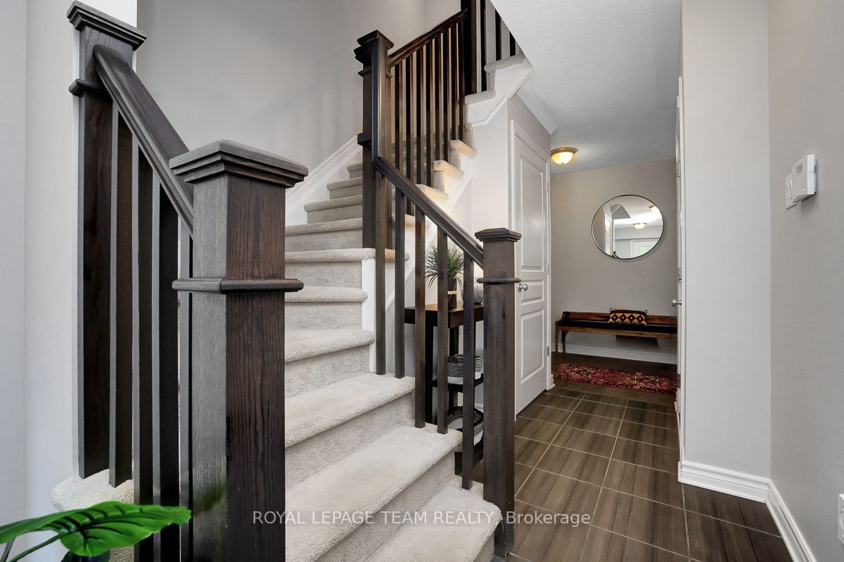 206 Leather Leaf Terrace Property Photo 6