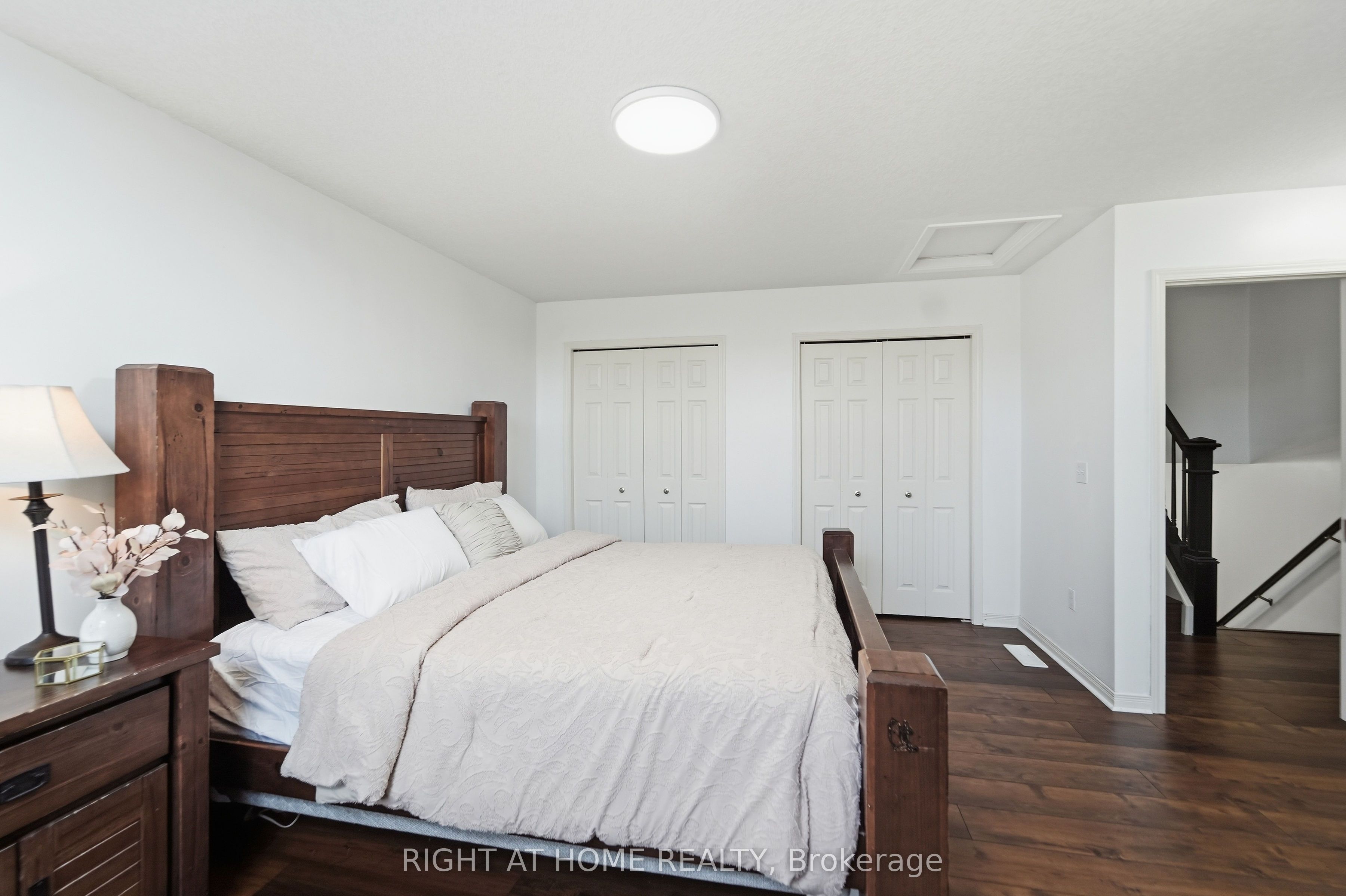 582 Hyde Park Road 7 Property Photo 17