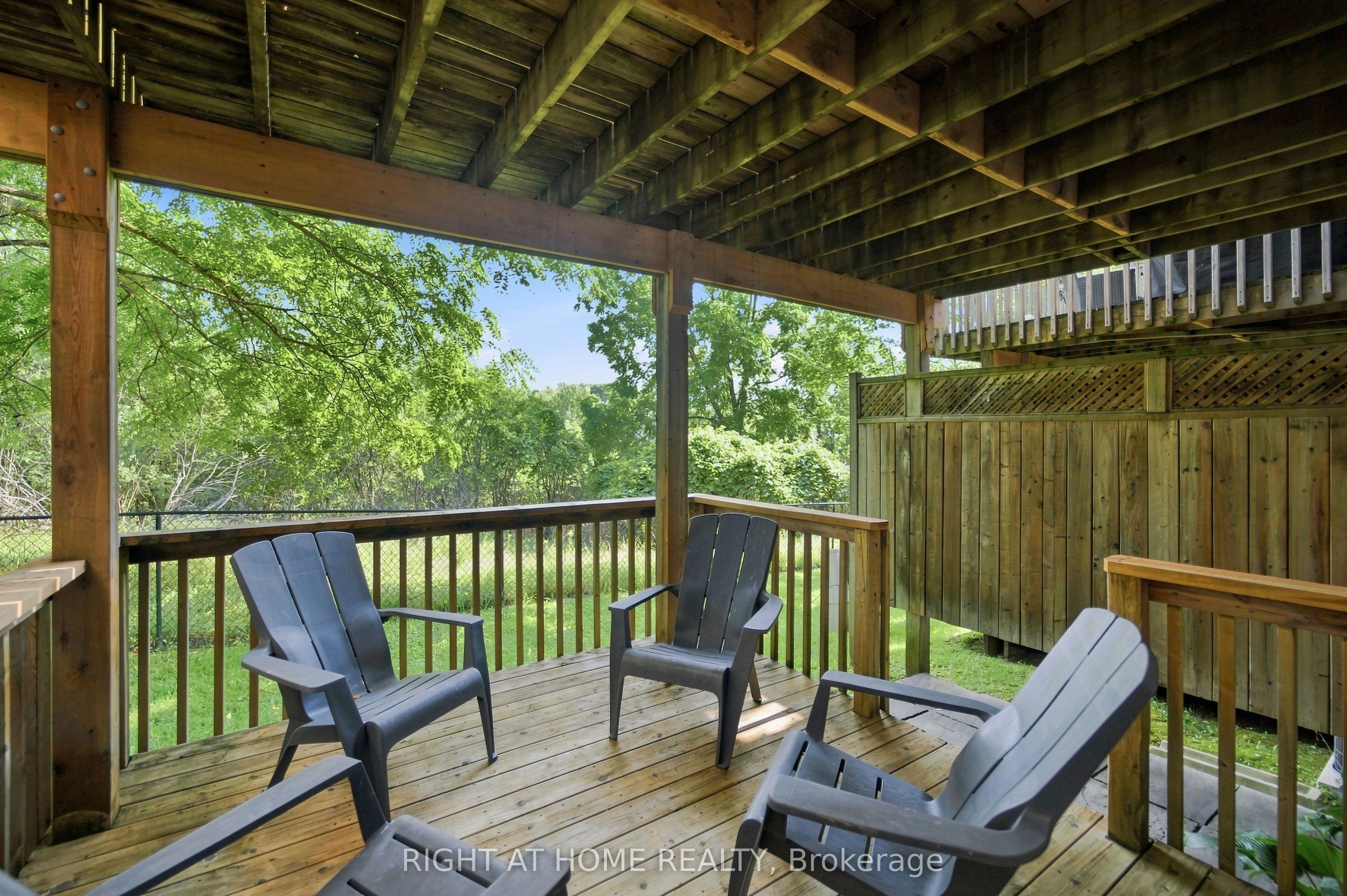 582 Hyde Park Road 7 Property Photo 28