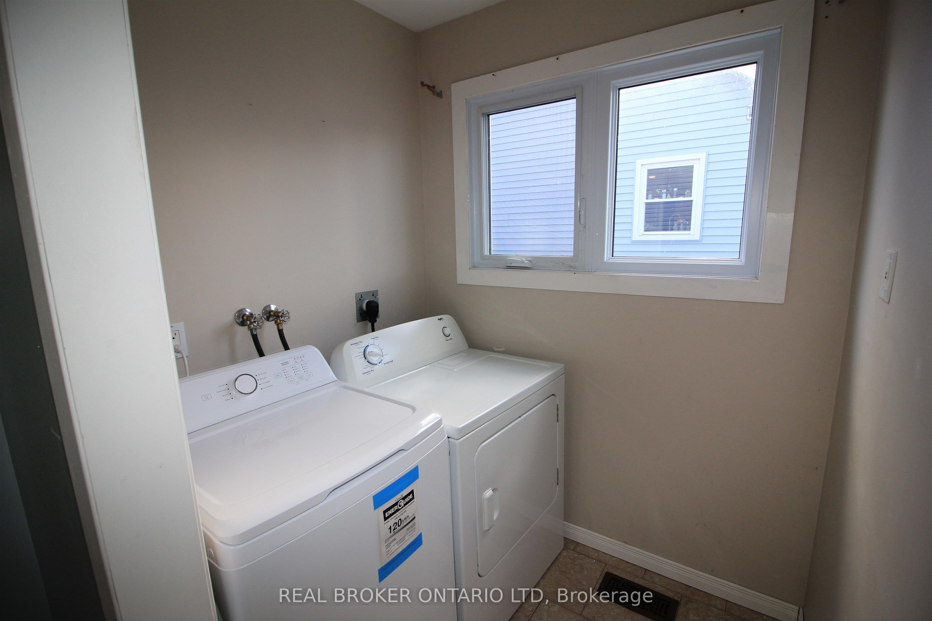 368 Merrill Street Property Photo 6