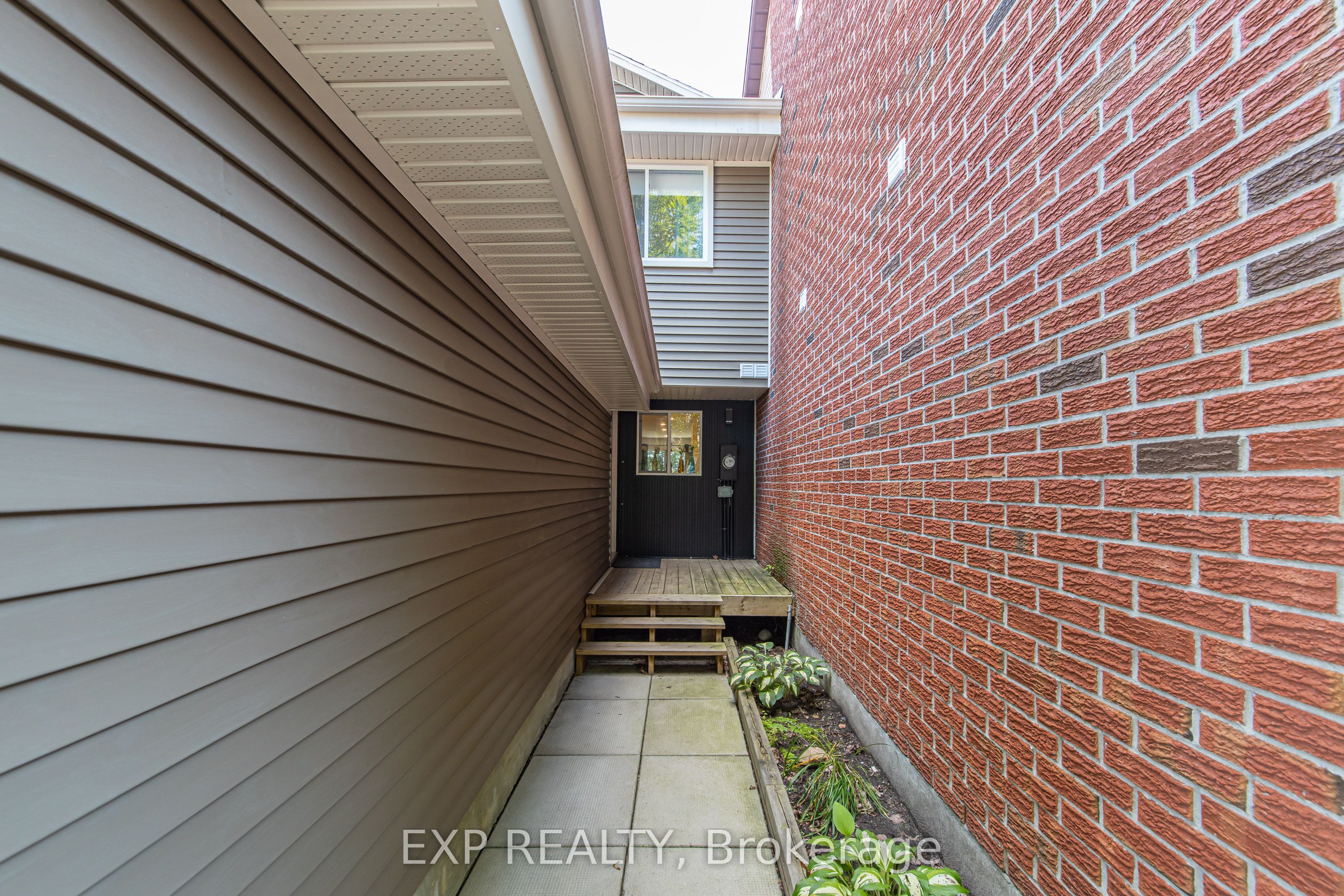37 Dignard Street Property Photo 2