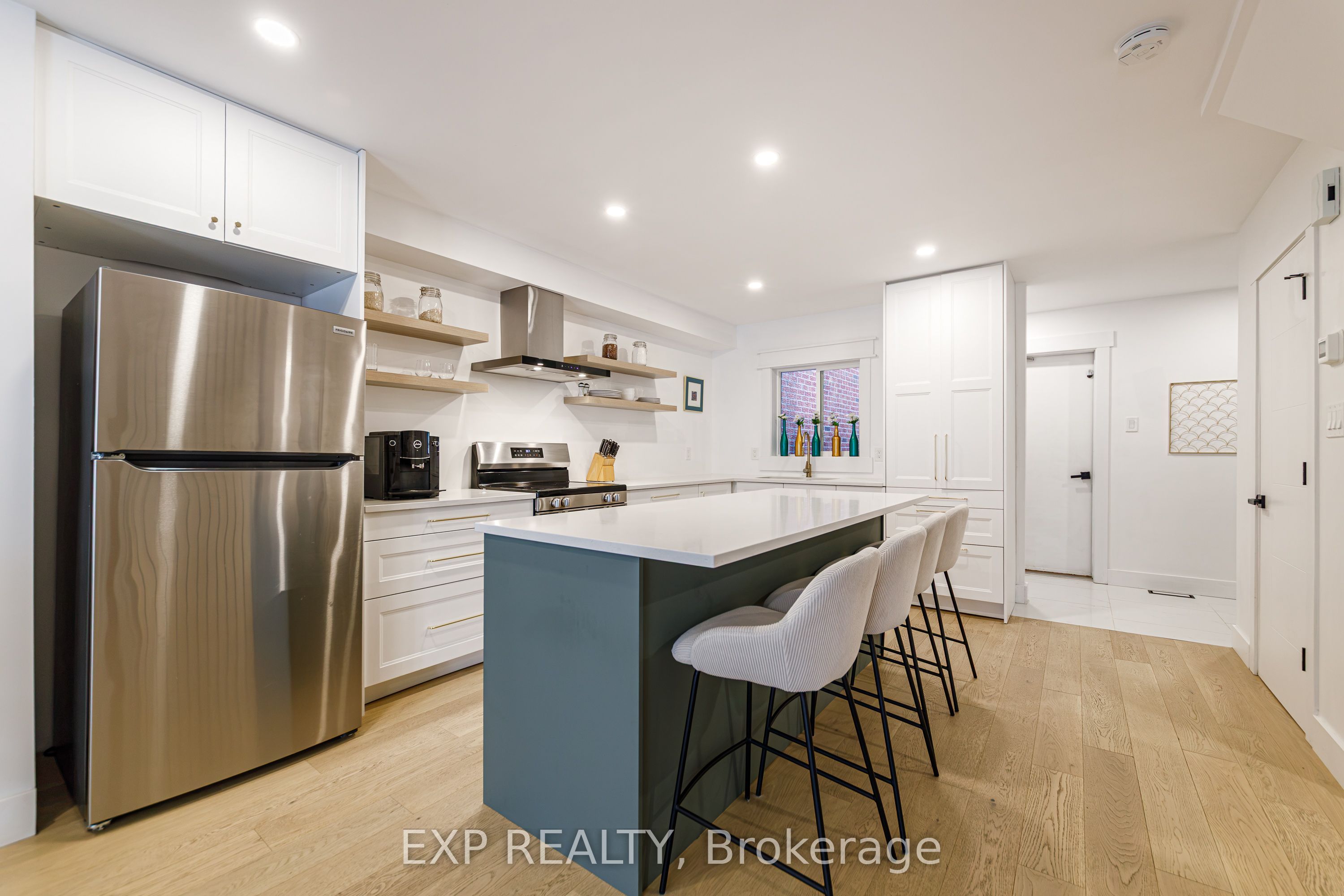 37 Dignard Street Property Photo 8