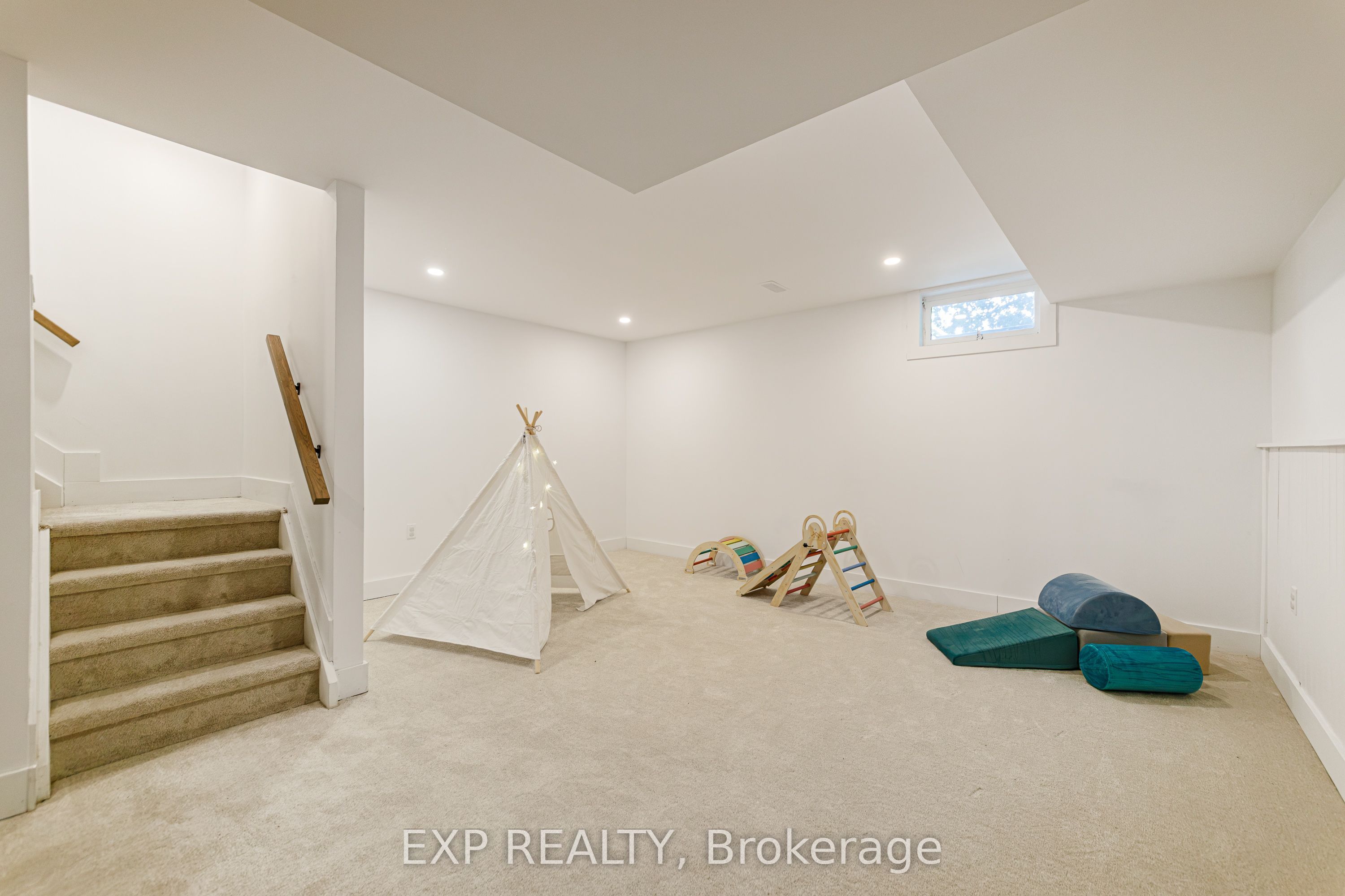 37 Dignard Street Property Photo 22