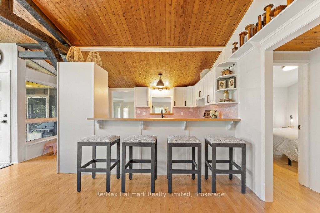 X13681720 Property Photo 16