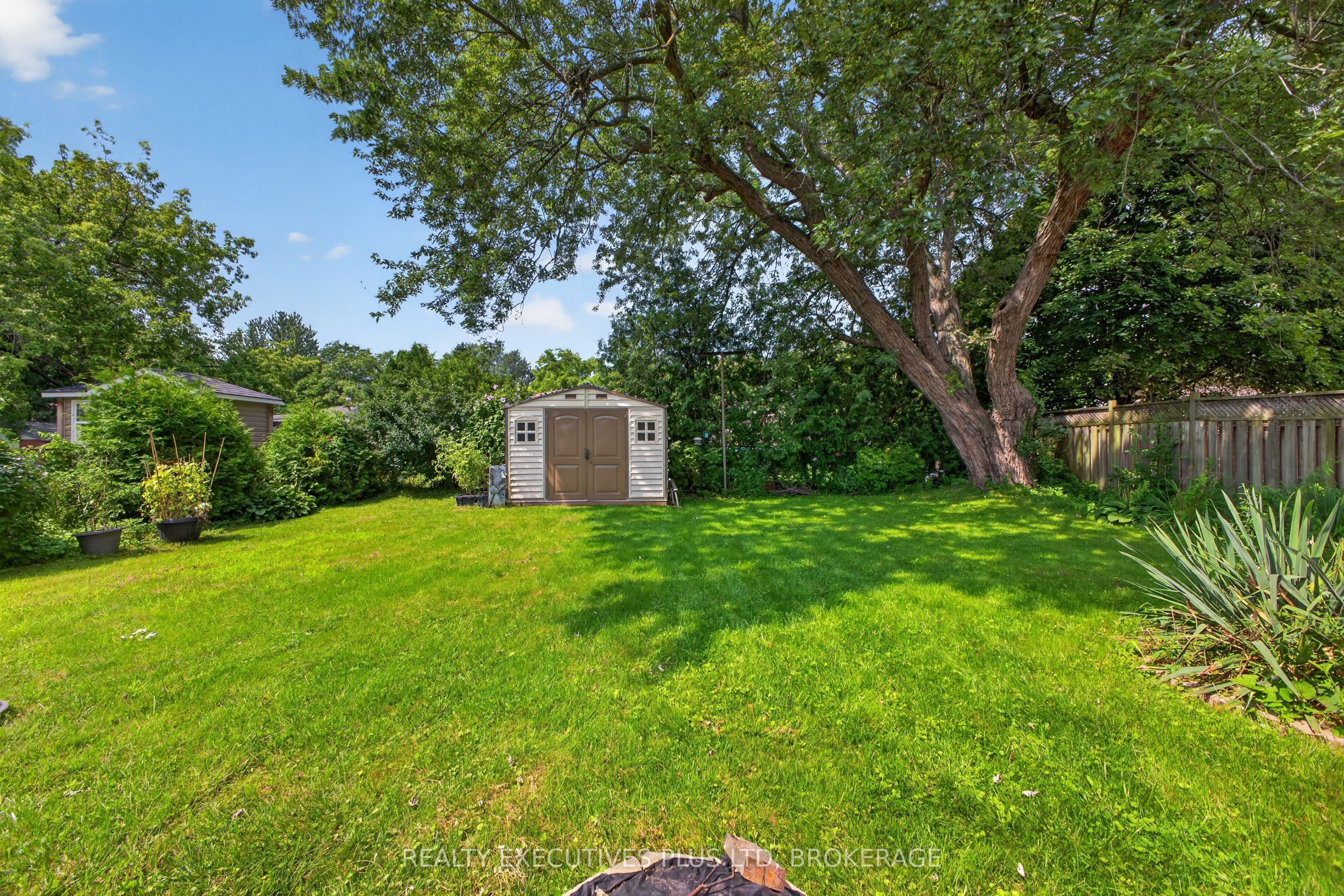 6245 Pitton Road Property Photo 8