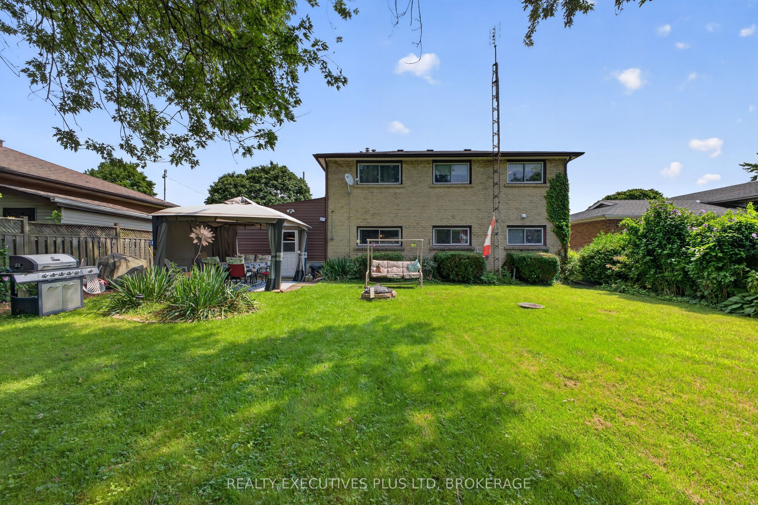 6245 Pitton Road Property Photo 9