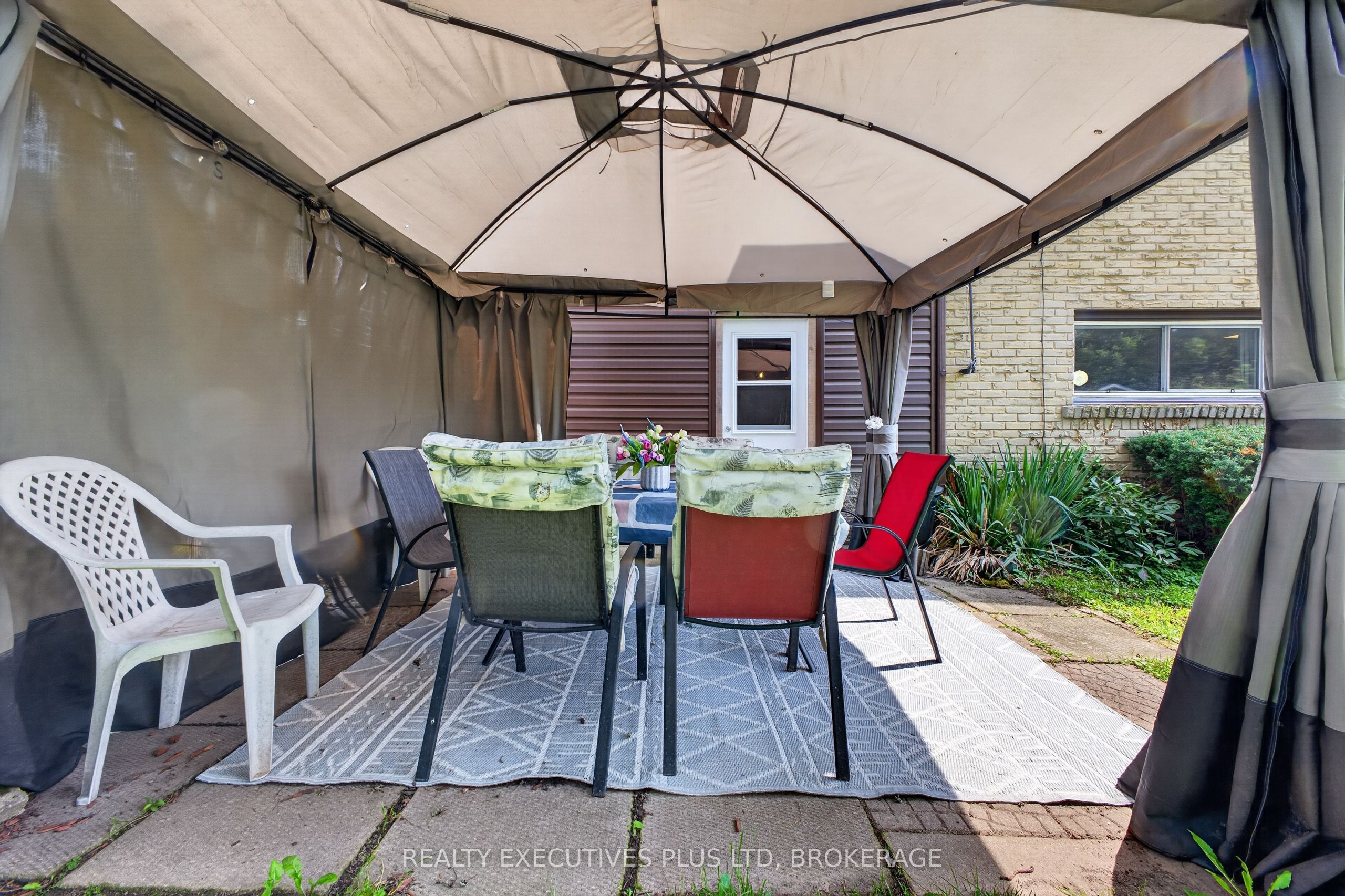 6245 Pitton Road Property Photo 12